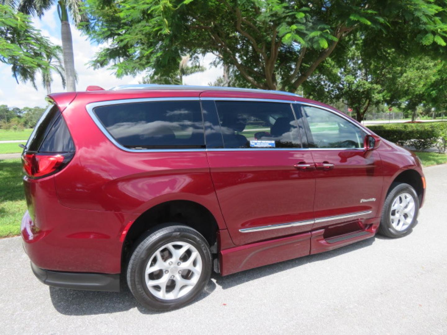 2020 /Black Chrysler Pacifica Touring-L Plus (2C4RC1EG7LR) with an 3.6L V6 DOHC 24V engine, 9A transmission, located at 4301 Oak Circle #19, Boca Raton, FL, 33431, (954) 561-2499, 26.388861, -80.084038 - You are looking at a Gorgeous Velvet Red Pearl 2020 Chrysler Pacifica Touring L Plus Braunability XT Power Foldout Side Entry Handicap Wheelchair Conversion Van with 37K Original Miles, Leather, Blu Ray Media Hubs with Rear Entertainment Screens, Active Noise Control, Heated Steering Wheel, Heated S - Photo#26