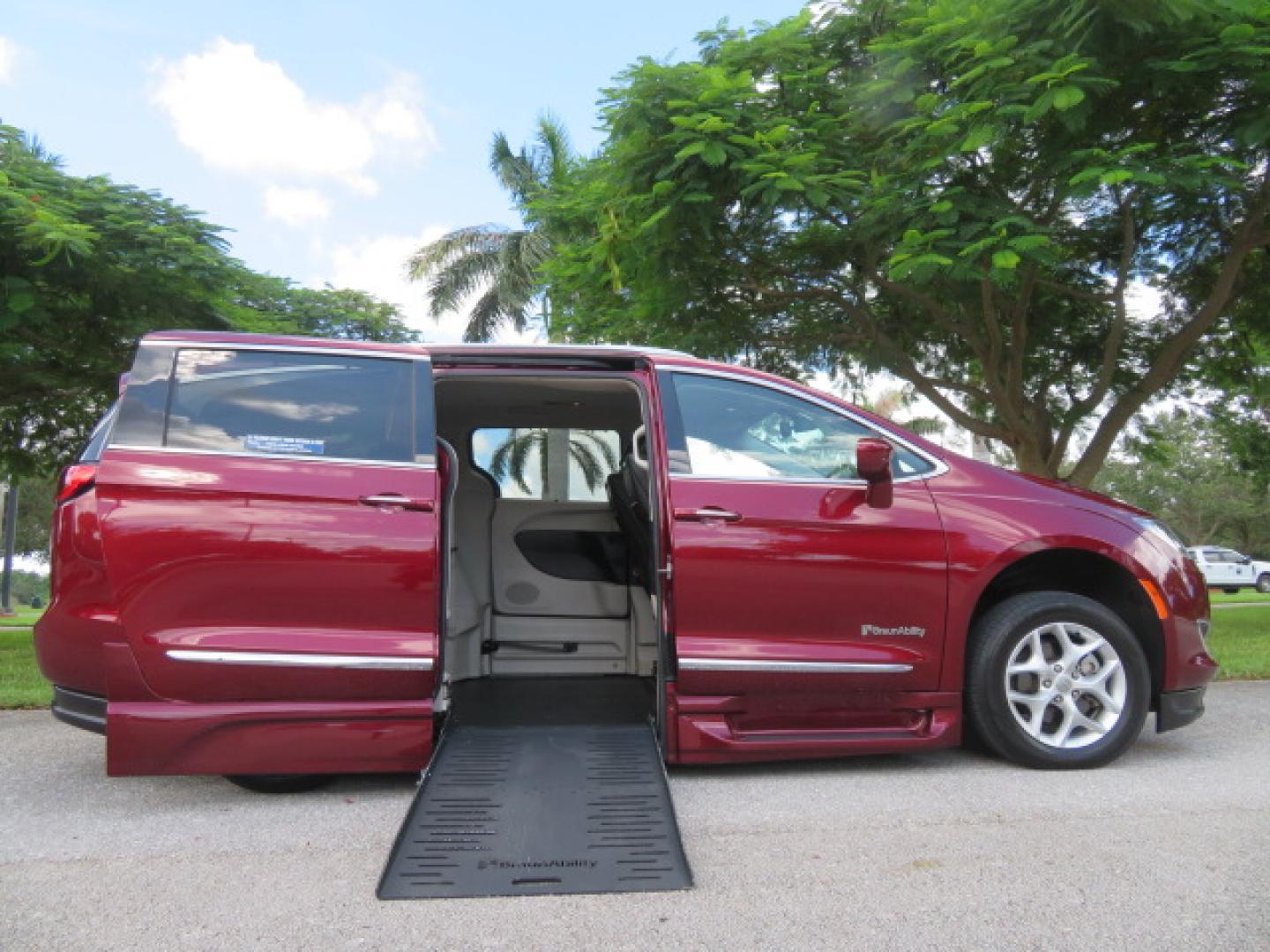 2020 /Black Chrysler Pacifica Touring-L Plus (2C4RC1EG7LR) with an 3.6L V6 DOHC 24V engine, 9A transmission, located at 4301 Oak Circle #19, Boca Raton, FL, 33431, (954) 561-2499, 26.388861, -80.084038 - You are looking at a Gorgeous Velvet Red Pearl 2020 Chrysler Pacifica Touring L Plus Braunability XT Power Foldout Side Entry Handicap Wheelchair Conversion Van with 37K Original Miles, Leather, Blu Ray Media Hubs with Rear Entertainment Screens, Active Noise Control, Heated Steering Wheel, Heated S - Photo#38