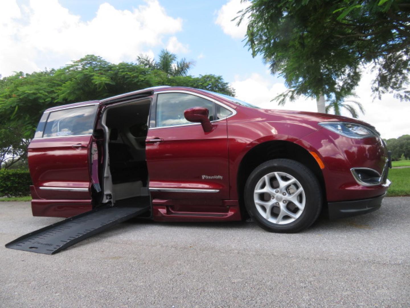 2020 /Black Chrysler Pacifica Touring-L Plus (2C4RC1EG7LR) with an 3.6L V6 DOHC 24V engine, 9A transmission, located at 4301 Oak Circle #19, Boca Raton, FL, 33431, (954) 561-2499, 26.388861, -80.084038 - You are looking at a Gorgeous Velvet Red Pearl 2020 Chrysler Pacifica Touring L Plus Braunability XT Power Foldout Side Entry Handicap Wheelchair Conversion Van with 37K Original Miles, Leather, Blu Ray Media Hubs with Rear Entertainment Screens, Active Noise Control, Heated Steering Wheel, Heated S - Photo#40