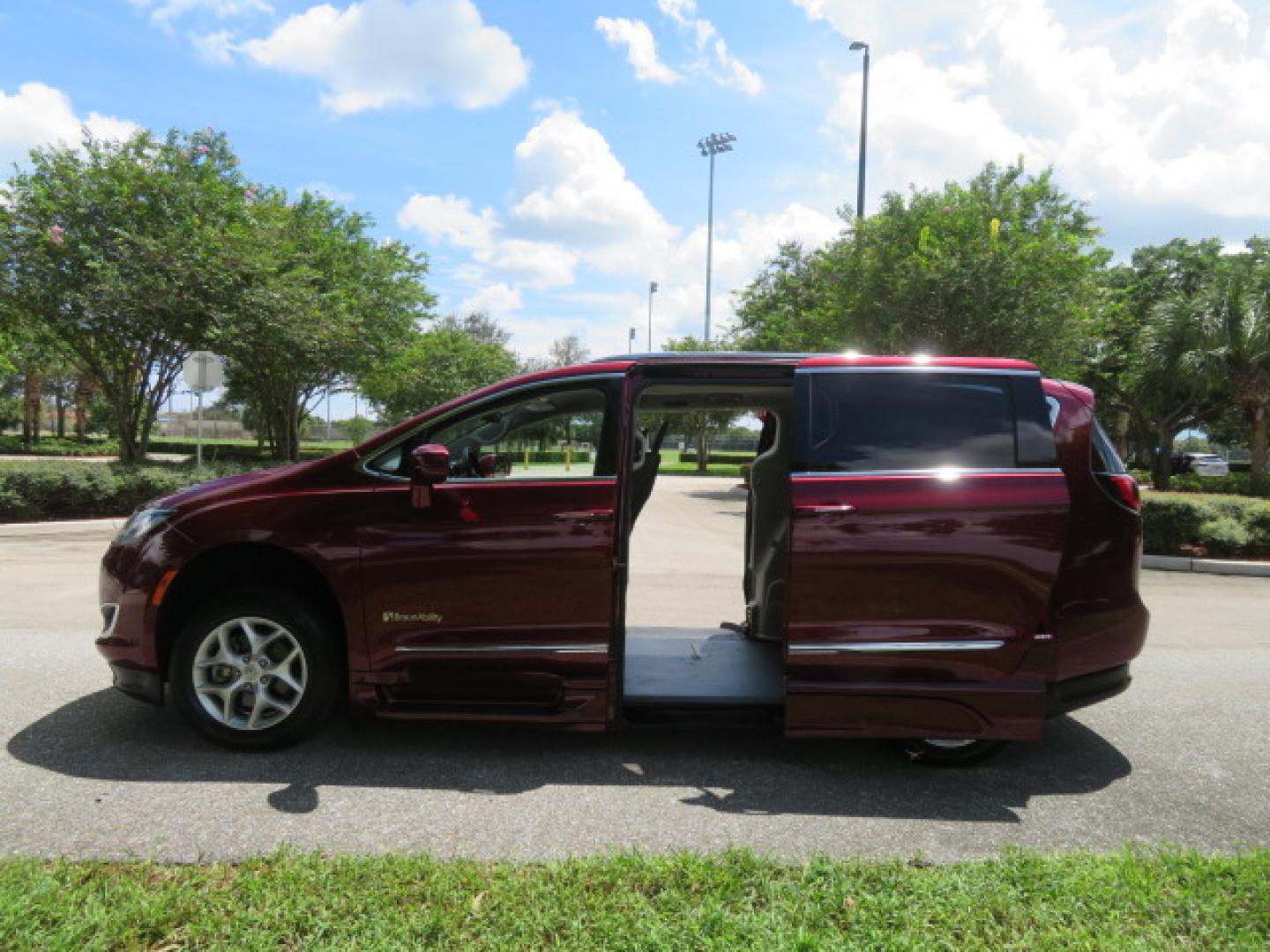 2020 /Black Chrysler Pacifica Touring-L Plus (2C4RC1EG7LR) with an 3.6L V6 DOHC 24V engine, 9A transmission, located at 4301 Oak Circle #19, Boca Raton, FL, 33431, (954) 561-2499, 26.388861, -80.084038 - You are looking at a Gorgeous Velvet Red Pearl 2020 Chrysler Pacifica Touring L Plus Braunability XT Power Foldout Side Entry Handicap Wheelchair Conversion Van with 37K Original Miles, Leather, Blu Ray Media Hubs with Rear Entertainment Screens, Active Noise Control, Heated Steering Wheel, Heated S - Photo#80