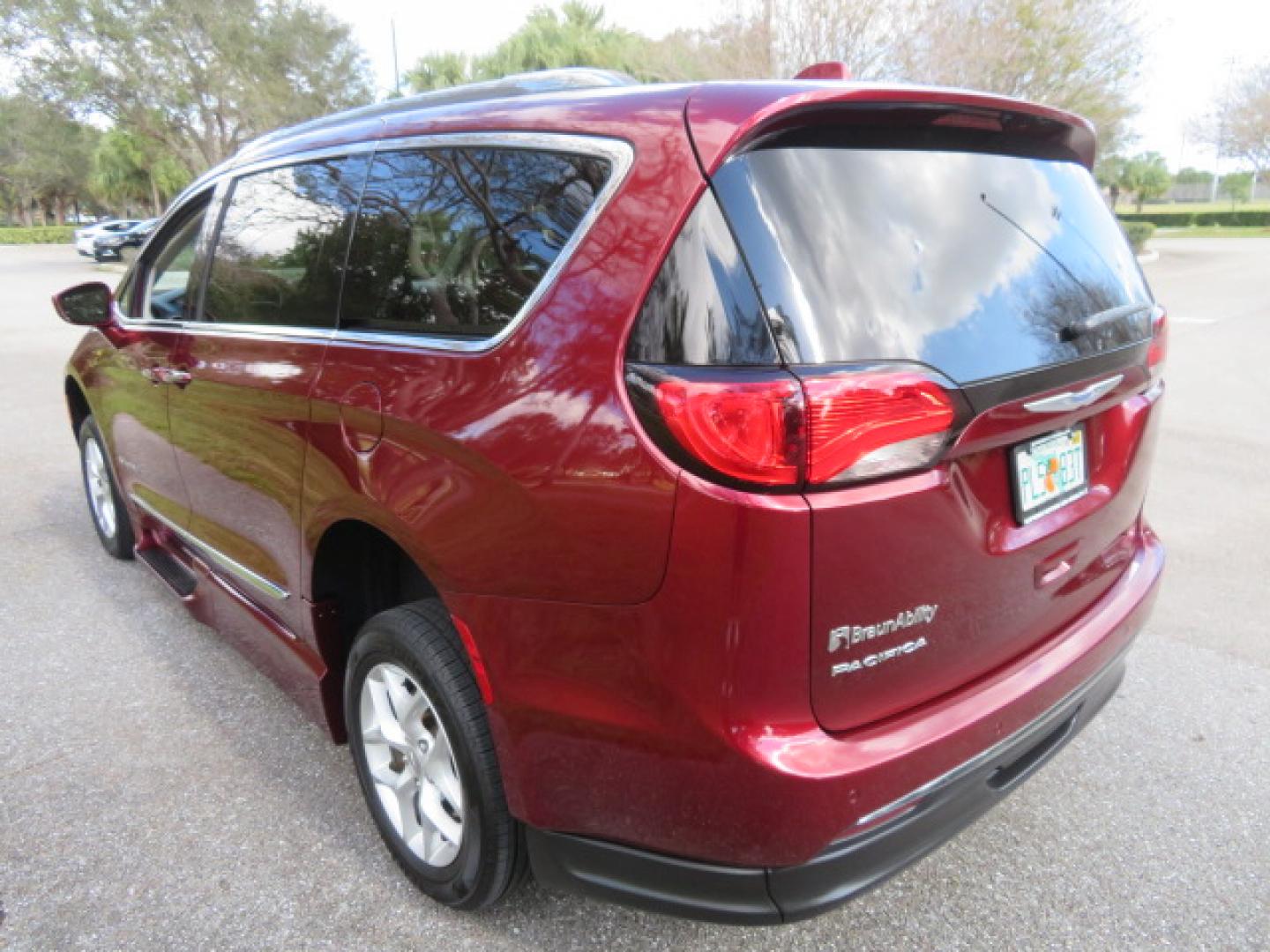 2020 /Black Chrysler Pacifica Touring-L Plus (2C4RC1EG7LR) with an 3.6L V6 DOHC 24V engine, 9A transmission, located at 4301 Oak Circle #19, Boca Raton, FL, 33431, (954) 561-2499, 26.388472, -80.084045 - You are looking at a Gorgeous Velvet Red Pearl 2020 Chrysler Pacifica Touring L Plus Braunability XT Power Foldout Side Entry Handicap Wheelchair Conversion Van with 48K Original Miles, Leather, Blu Ray Media Hubs with Rear Entertainment Screens, Active Noise Control, Heated Steering Wheel, Heated S - Photo#21