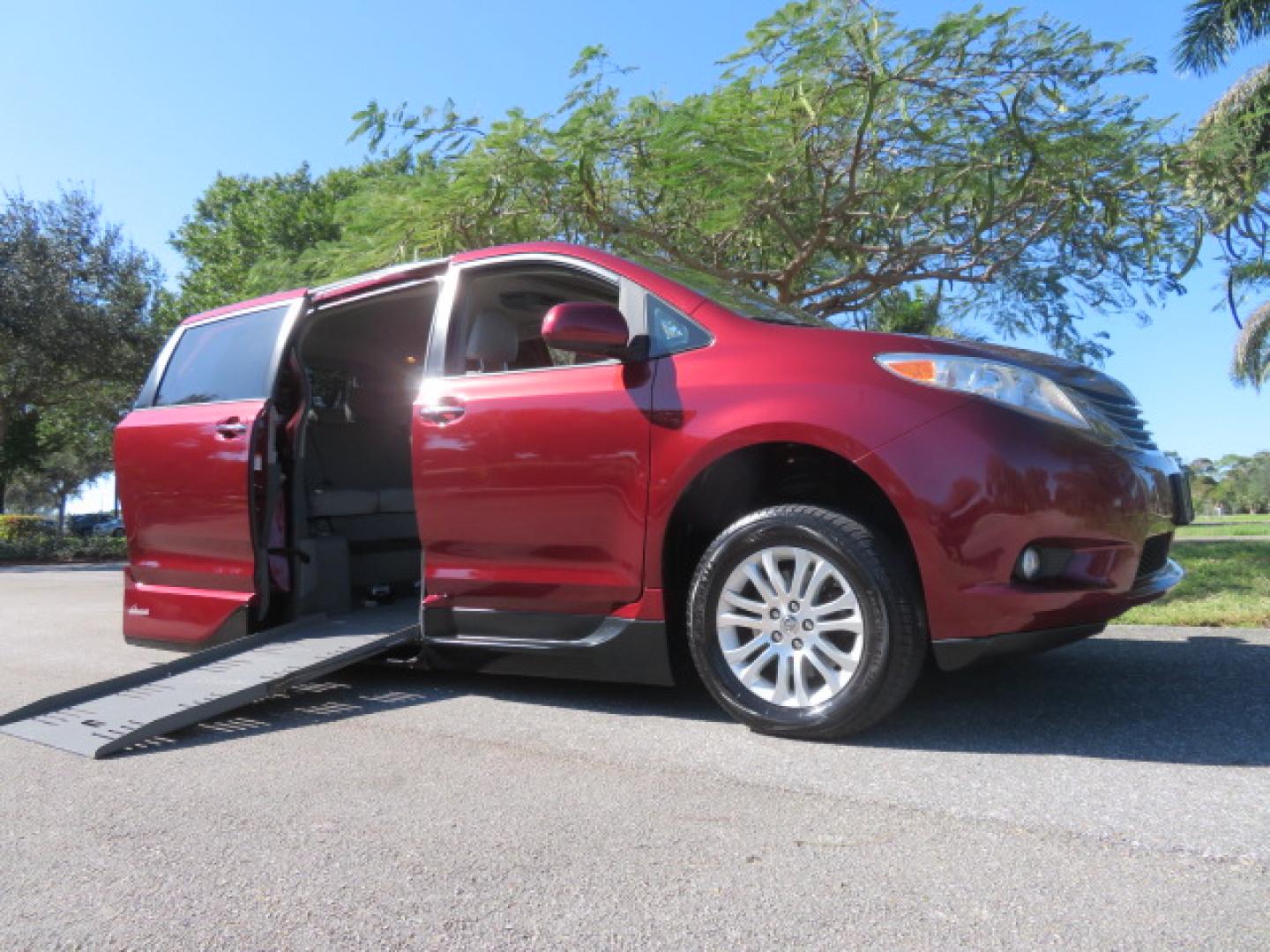 2017 Toyota Sienna Limited Premium 7-Passenger (5TDYZ3DC6HS) with an 3.5L V6 EFI DOHC 24V engine, 8A transmission, located at 4301 Oak Circle #19, Boca Raton, FL, 33431, (954) 561-2499, 26.388861, -80.084038 - You are looking at a Gorgeous 2017 Toyota Sienna XLE VMI Summit Handicap Wheelchair Conversion Van with Power Side Entry Foldout Ramp, Q-Straint Tie Down System with Retractors, Rear Entertainment Flat Screen TV, Back Up Camera, Quick Release Front Seats, Alloy Wheels, Dual Power Side Entry Doors, H - Photo#0