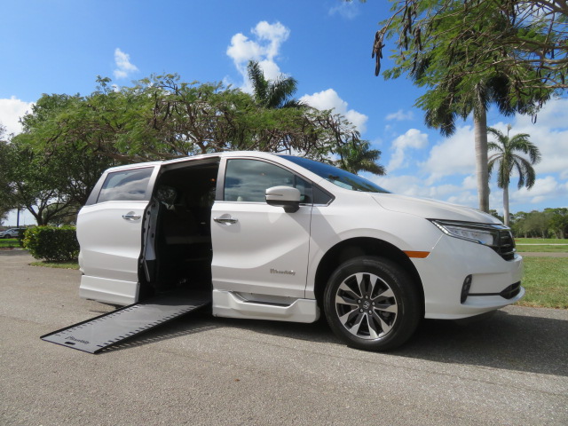 photo of 2024 Honda Odyssey EX-L