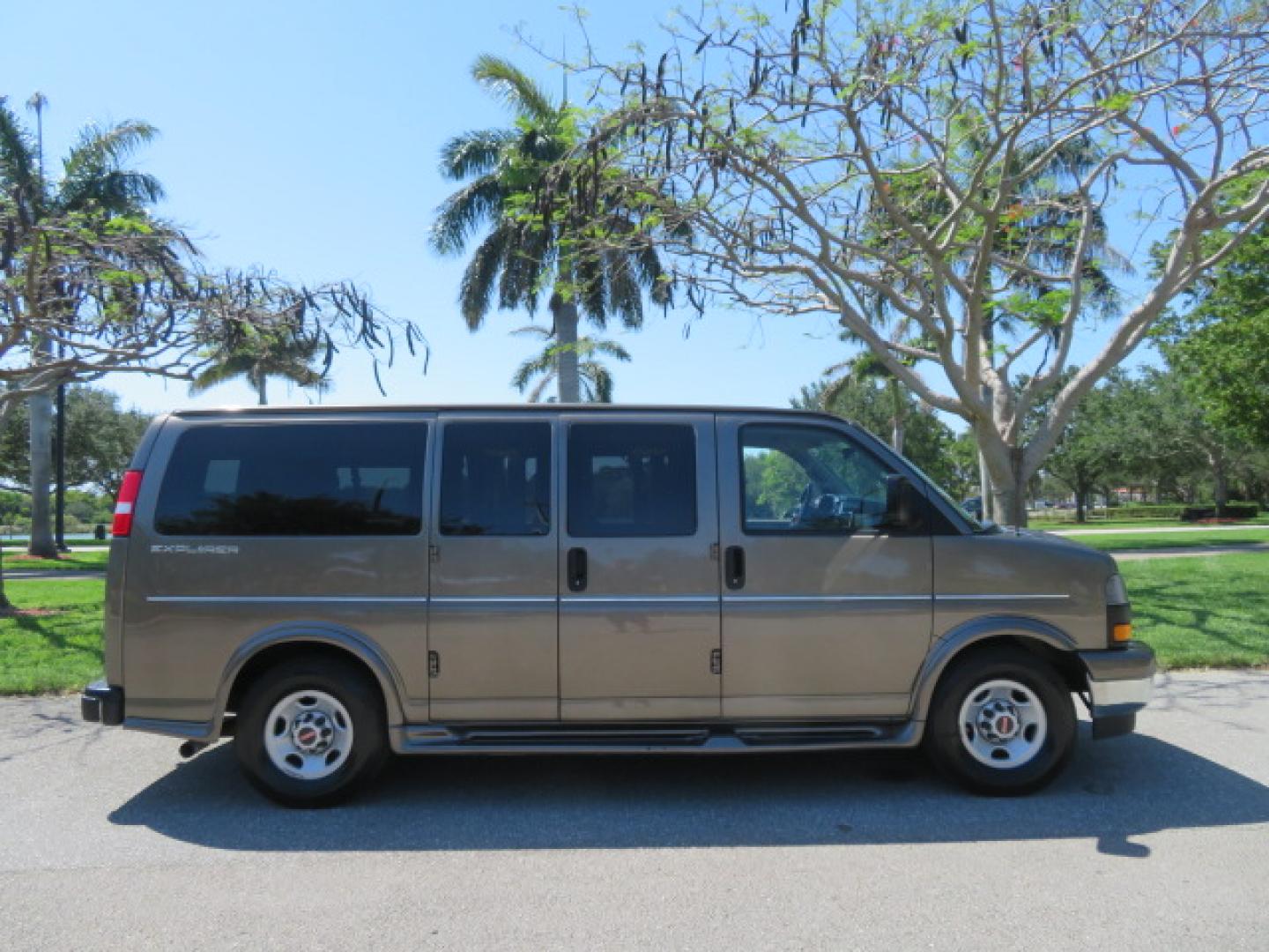 2021 Bronze Mist /Beige GMC Savana LS 2500 (1GJW7EF73M1) with an 6.6L V8 OHV 16V engine, 6A transmission, located at 4301 Oak Circle #19, Boca Raton, FL, 33431, (954) 561-2499, 26.388472, -80.084045 - Photo#4