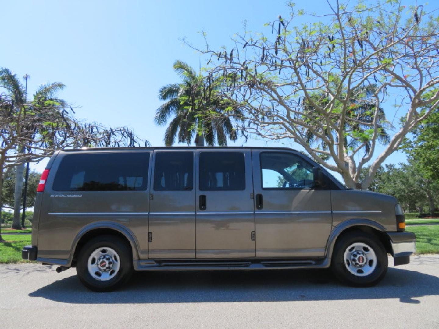 2021 Bronze Mist /Beige GMC Savana LS 2500 (1GJW7EF73M1) with an 6.6L V8 OHV 16V engine, 6A transmission, located at 4301 Oak Circle #19, Boca Raton, FL, 33431, (954) 561-2499, 26.388472, -80.084045 - Photo#5