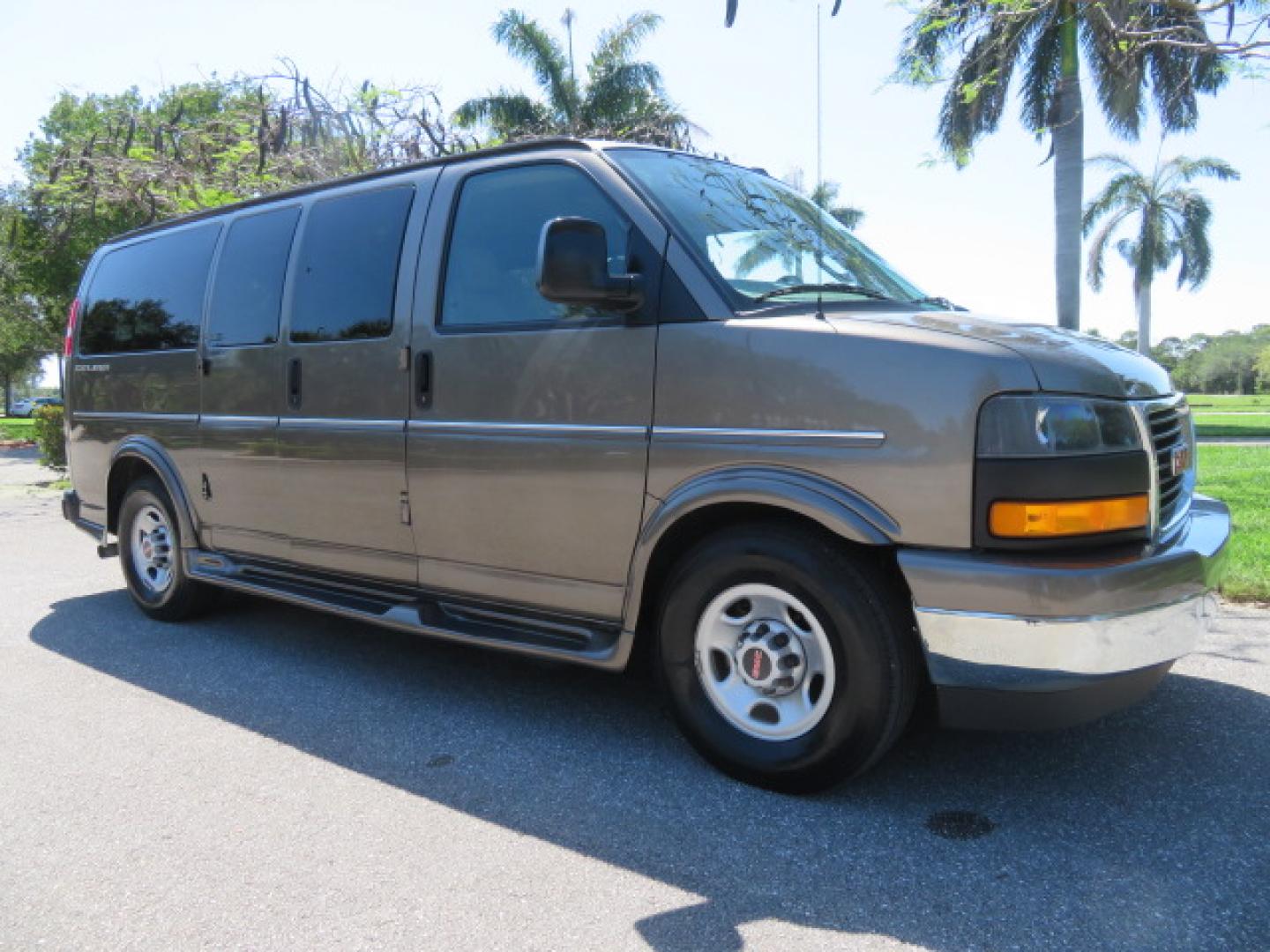 2021 Bronze Mist /Beige GMC Savana LS 2500 (1GJW7EF73M1) with an 6.6L V8 OHV 16V engine, 6A transmission, located at 4301 Oak Circle #19, Boca Raton, FL, 33431, (954) 561-2499, 26.388472, -80.084045 - Photo#7