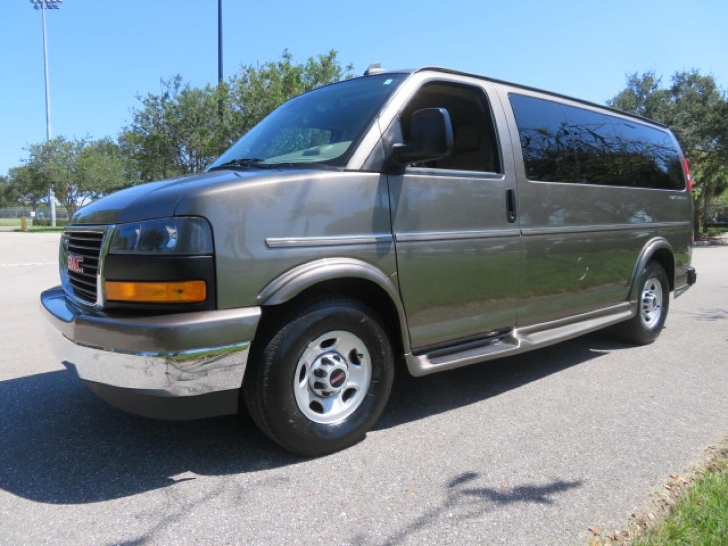 2021 Bronze Mist /Beige GMC Savana LS 2500 (1GJW7EF73M1) with an 6.6L V8 OHV 16V engine, 6A transmission, located at 4301 Oak Circle #19, Boca Raton, FL, 33431, (954) 561-2499, 26.388472, -80.084045 - Photo#12