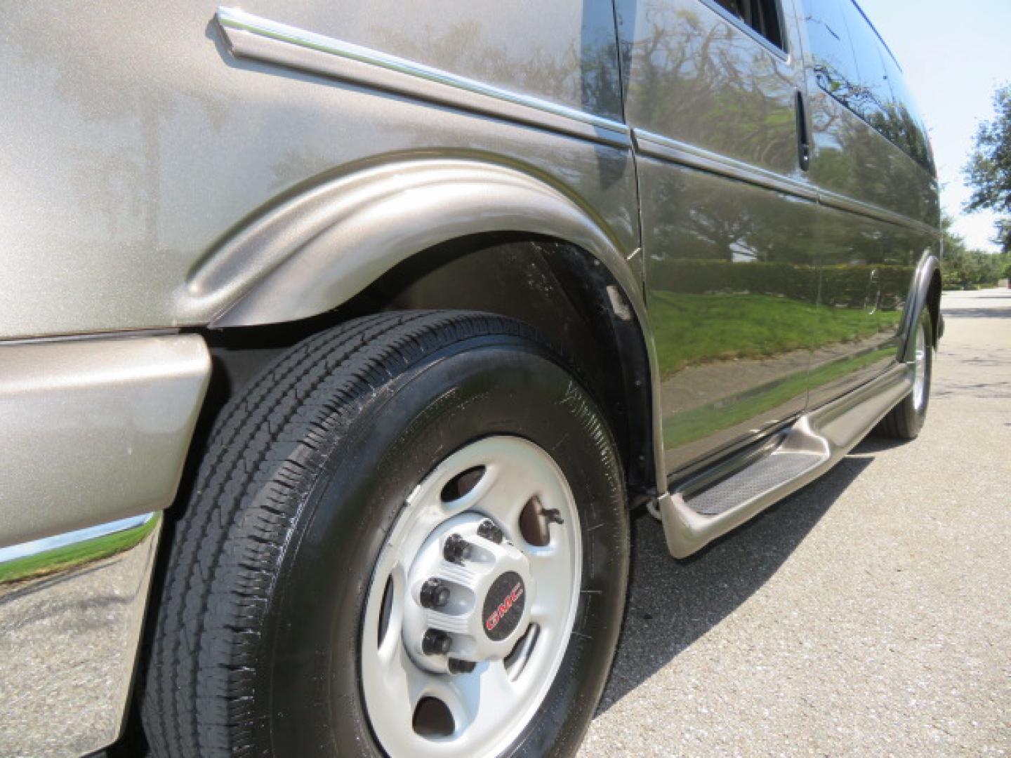 2021 Bronze Mist /Beige GMC Savana LS 2500 (1GJW7EF73M1) with an 6.6L V8 OHV 16V engine, 6A transmission, located at 4301 Oak Circle #19, Boca Raton, FL, 33431, (954) 561-2499, 26.388472, -80.084045 - Photo#33