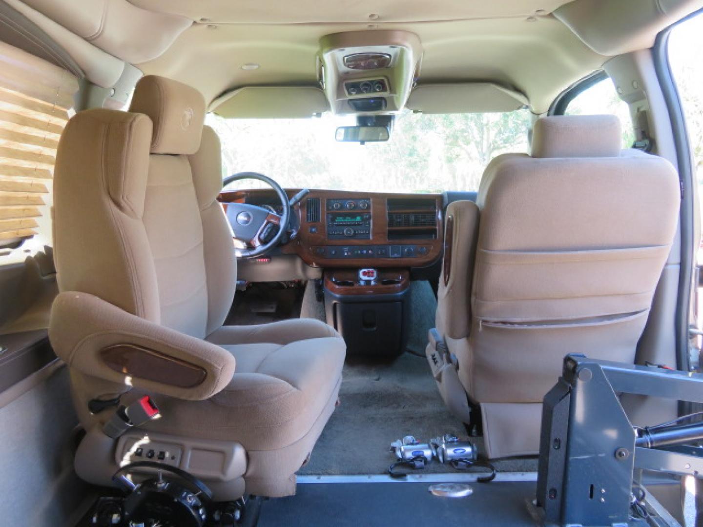 2021 Bronze Mist /Beige GMC Savana LS 2500 (1GJW7EF73M1) with an 6.6L V8 OHV 16V engine, 6A transmission, located at 4301 Oak Circle #19, Boca Raton, FL, 33431, (954) 561-2499, 26.388472, -80.084045 - Photo#66