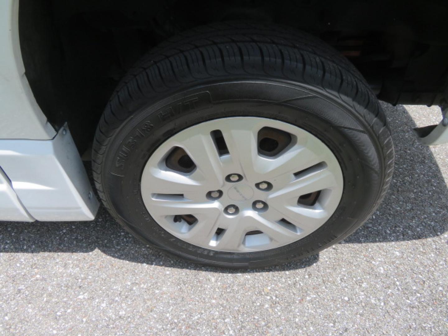 2014 White /Gray Dodge Grand Caravan SE (2C7WDGBG3ER) with an 3.6L V6 DOHC 24V engine, 6-Speed Automatic transmission, located at 4301 Oak Circle #19, Boca Raton, FL, 33431, (954) 561-2499, 26.388472, -80.084045 - You are looking a beautiful 2014 Dodge Grand Caravan SXT Braunability Handicap Wheelchair Conversion Van with 121K Original Miles, Braunability Commercial Handicap Van Conversion with Manual Side Entry Ramp, Wheelchair Tie Downs, Dual Sliding Doors, Power Package, Soundsystem, Cruise Control, and Mu - Photo#35