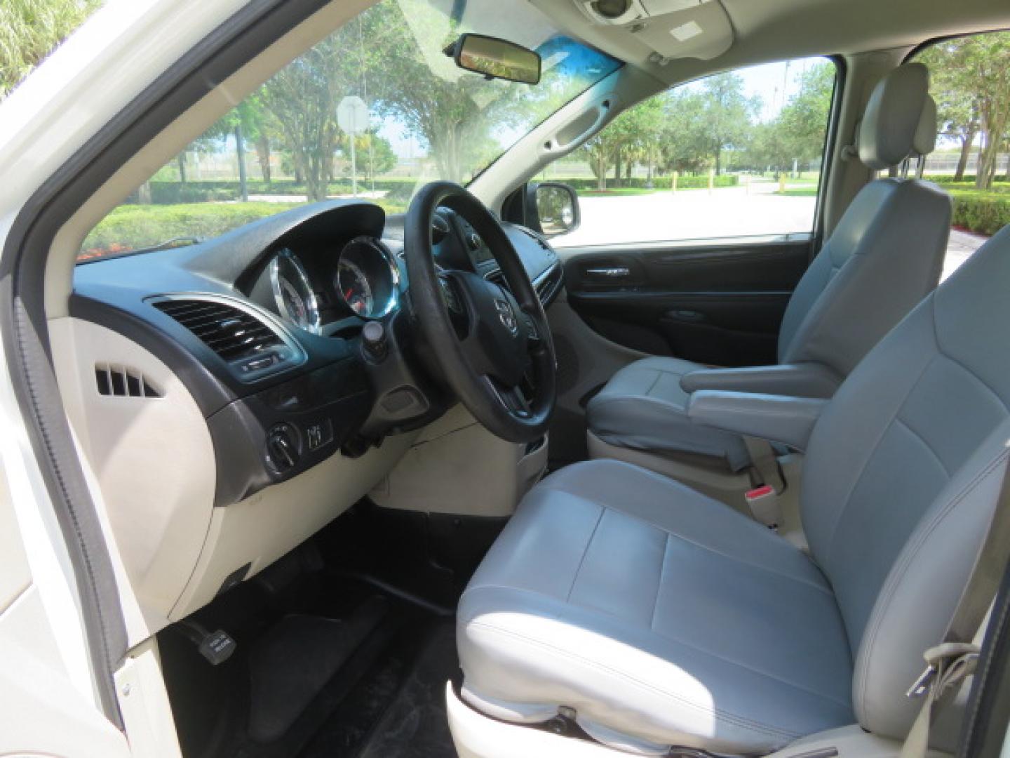 2014 White /Gray Dodge Grand Caravan SE (2C7WDGBG3ER) with an 3.6L V6 DOHC 24V engine, 6-Speed Automatic transmission, located at 4301 Oak Circle #19, Boca Raton, FL, 33431, (954) 561-2499, 26.388472, -80.084045 - You are looking a beautiful 2014 Dodge Grand Caravan SXT Braunability Handicap Wheelchair Conversion Van with 121K Original Miles, Braunability Commercial Handicap Van Conversion with Manual Side Entry Ramp, Wheelchair Tie Downs, Dual Sliding Doors, Power Package, Soundsystem, Cruise Control, and Mu - Photo#60
