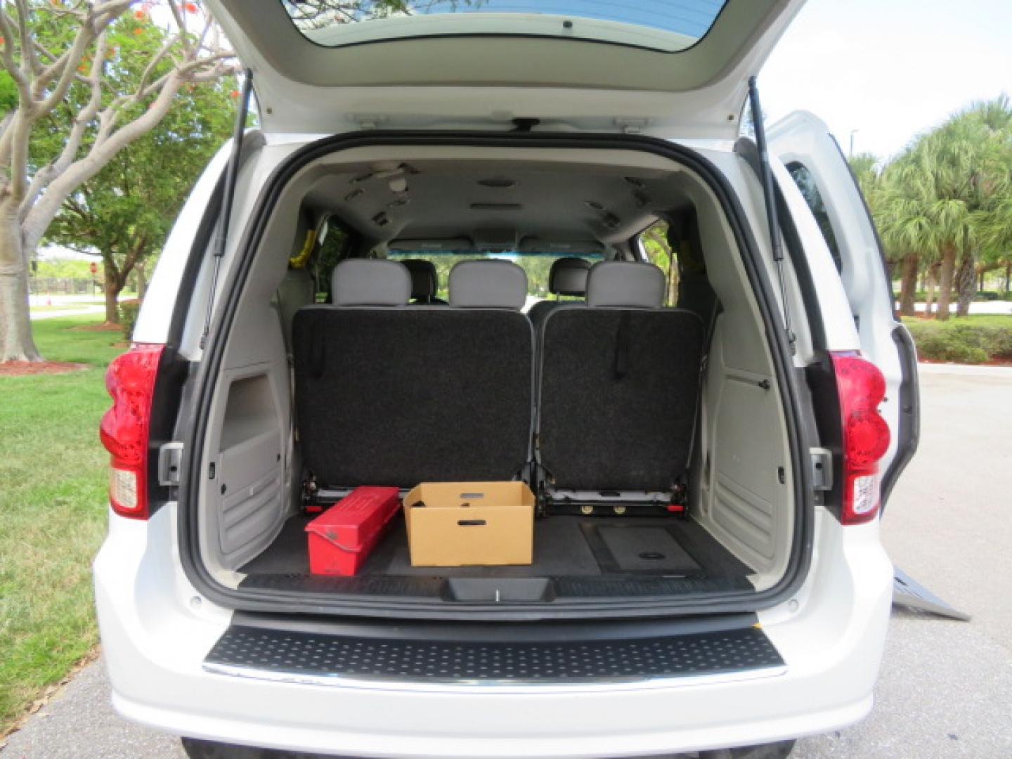 2014 White /Gray Dodge Grand Caravan SE (2C7WDGBG3ER) with an 3.6L V6 DOHC 24V engine, 6-Speed Automatic transmission, located at 4301 Oak Circle #19, Boca Raton, FL, 33431, (954) 561-2499, 26.388472, -80.084045 - You are looking a beautiful 2014 Dodge Grand Caravan SXT Braunability Handicap Wheelchair Conversion Van with 121K Original Miles, Braunability Commercial Handicap Van Conversion with Manual Side Entry Ramp, Wheelchair Tie Downs, Dual Sliding Doors, Power Package, Soundsystem, Cruise Control, and Mu - Photo#83