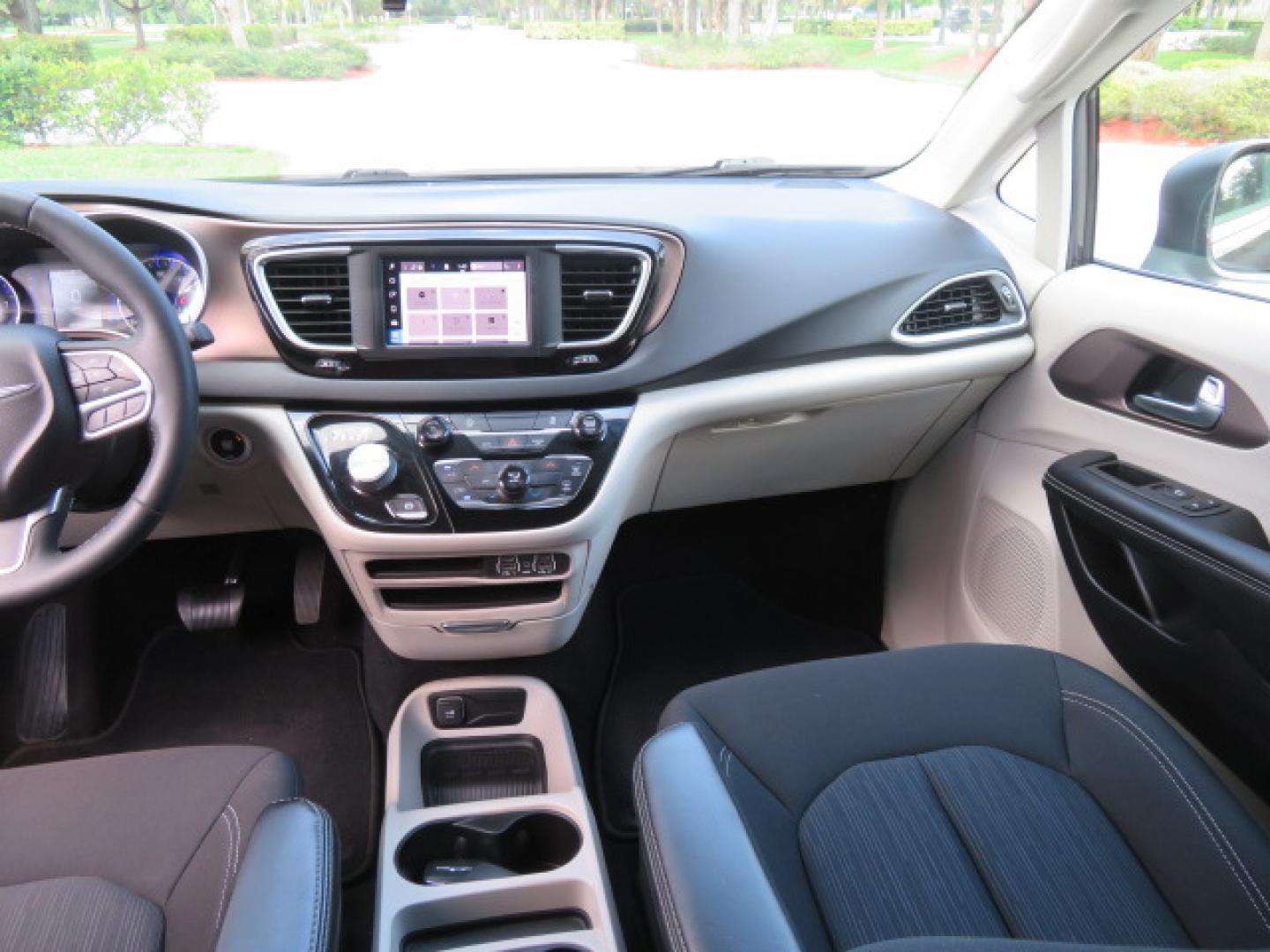 2022 /Black Chrysler Voyager LX (2C4RC1CG8NR) with an 3.6L V6 DOHC 24V engine, 9A transmission, located at 4301 Oak Circle #19, Boca Raton, FL, 33431, (954) 561-2499, 26.388472, -80.084045 - https://youtu.be/Tc_bEcSXyPo - Photo#52