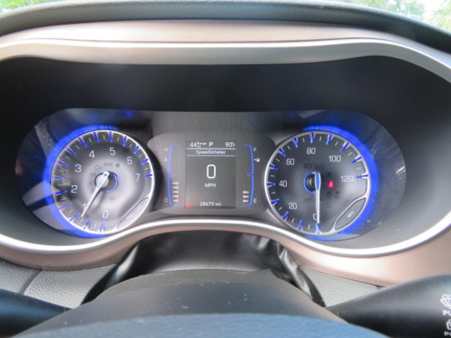 2022 /Black Chrysler Voyager LX (2C4RC1CG8NR) with an 3.6L V6 DOHC 24V engine, 9A transmission, located at 4301 Oak Circle #19, Boca Raton, FL, 33431, (954) 561-2499, 26.388472, -80.084045 - https://youtu.be/Tc_bEcSXyPo - Photo#59