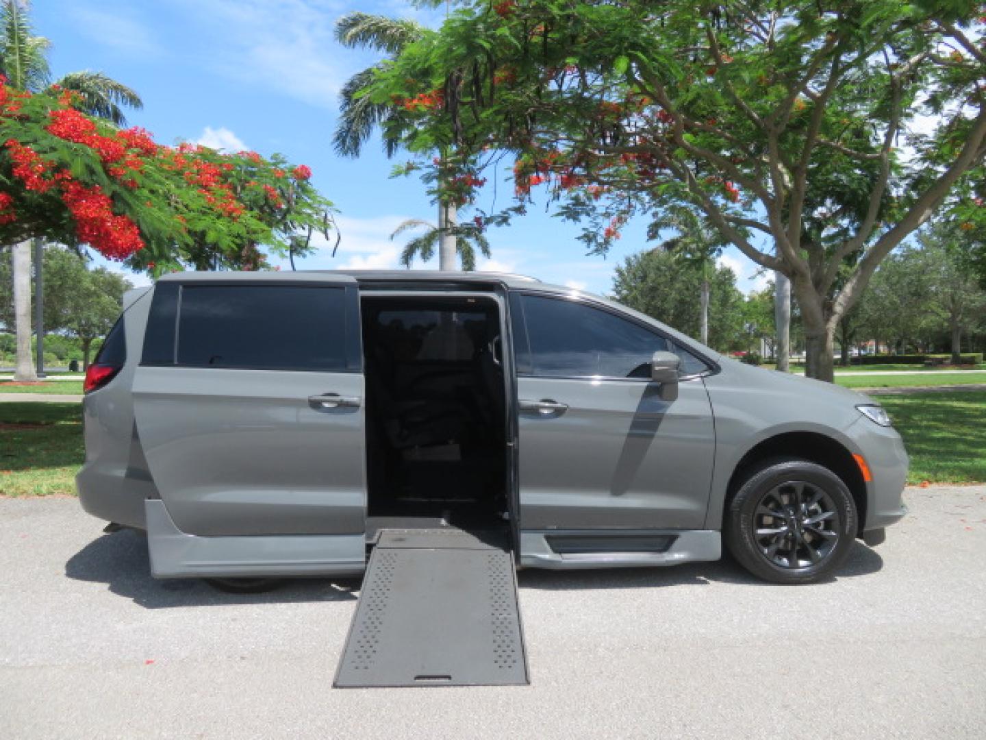 2021 Ceramic Gray /Black Chrysler Pacifica Touring Plus (2C4RC1FG3MR) with an 3.6L V6 DOHC 24V engine, 9A transmission, located at 4301 Oak Circle #19, Boca Raton, FL, 33431, (954) 561-2499, 26.388472, -80.084045 - You are looking at a Gorgeous 2021 Chrysler Pacifica Touring S Sport RollX Power In Floor Side Entry Handicap Wheelchair Conversion Van with Super Low 39K Original Miles, Exterior Color: Ceramic Gray Clear–Coat Exterior Paint Interior Color: Black / Black / Black Interior Colors Interior: Premium - Photo#0