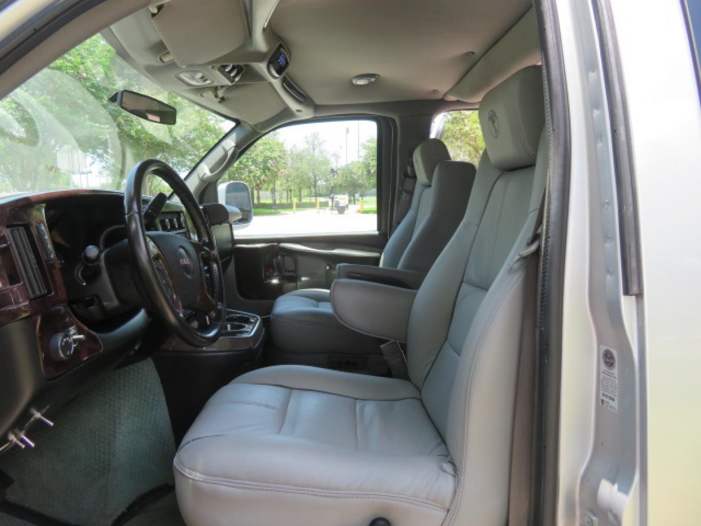 2015 Silver /Gray GMC Savana RV G2500 3LT (1GDW7LCG6F1) with an 6.0L V8 OHV 16V FFV engine, 6A transmission, located at 4301 Oak Circle #19, Boca Raton, FL, 33431, (954) 561-2499, 26.388472, -80.084045 - Photo#83