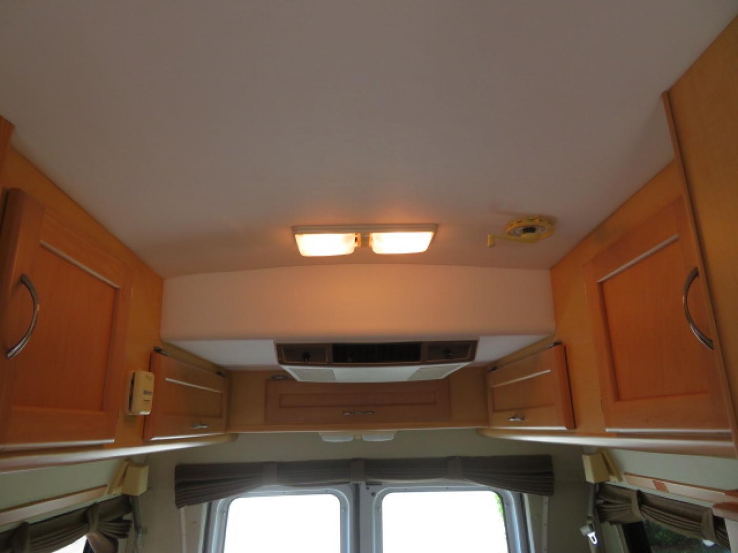 2006 White /Tan Ford Econoline E-350 Super Duty (1FDSE34L56H) with an 5.4L V8 SOHC 16V engine, located at 4301 Oak Circle #19, Boca Raton, FL, 33431, (954) 561-2499, 26.388472, -80.084045 - You are looking at Nicest 2006 Ford E350 Super Duty Pleasure Way Excel TS 5.4L V8 with Ultra Low 46K Original Miles Fully Loaded Class B RV. High End Quality with everything you need to go off grid today. This is a One Owner Rust Free Southern Van with a Clean Carfax and Clean Title. This Pleasure W - Photo#94