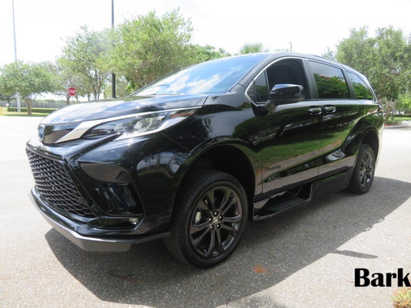 2024 Black /Black Toyota Sienna XSE 7-Passenger (5TDDRKEC4RS) with an 2.5L L4 DOHC 16V HYBRID engine, CVT transmission, located at 4301 Oak Circle #19, Boca Raton, FL, 33431, (954) 561-2499, 26.388472, -80.084045 - You are looking at a stunning 2024 Toyota Sienna XSE Sport Handicap Wheelchair Conversion Van Braunability XT with 14K Miles with Transfer and Hand Controls. Beautiful Black on Black Color Combo with Side Entry Braun Conversion. Clean Carfax, Clean Autocheck, and Clean Title. No issues and No Storie - Photo#13