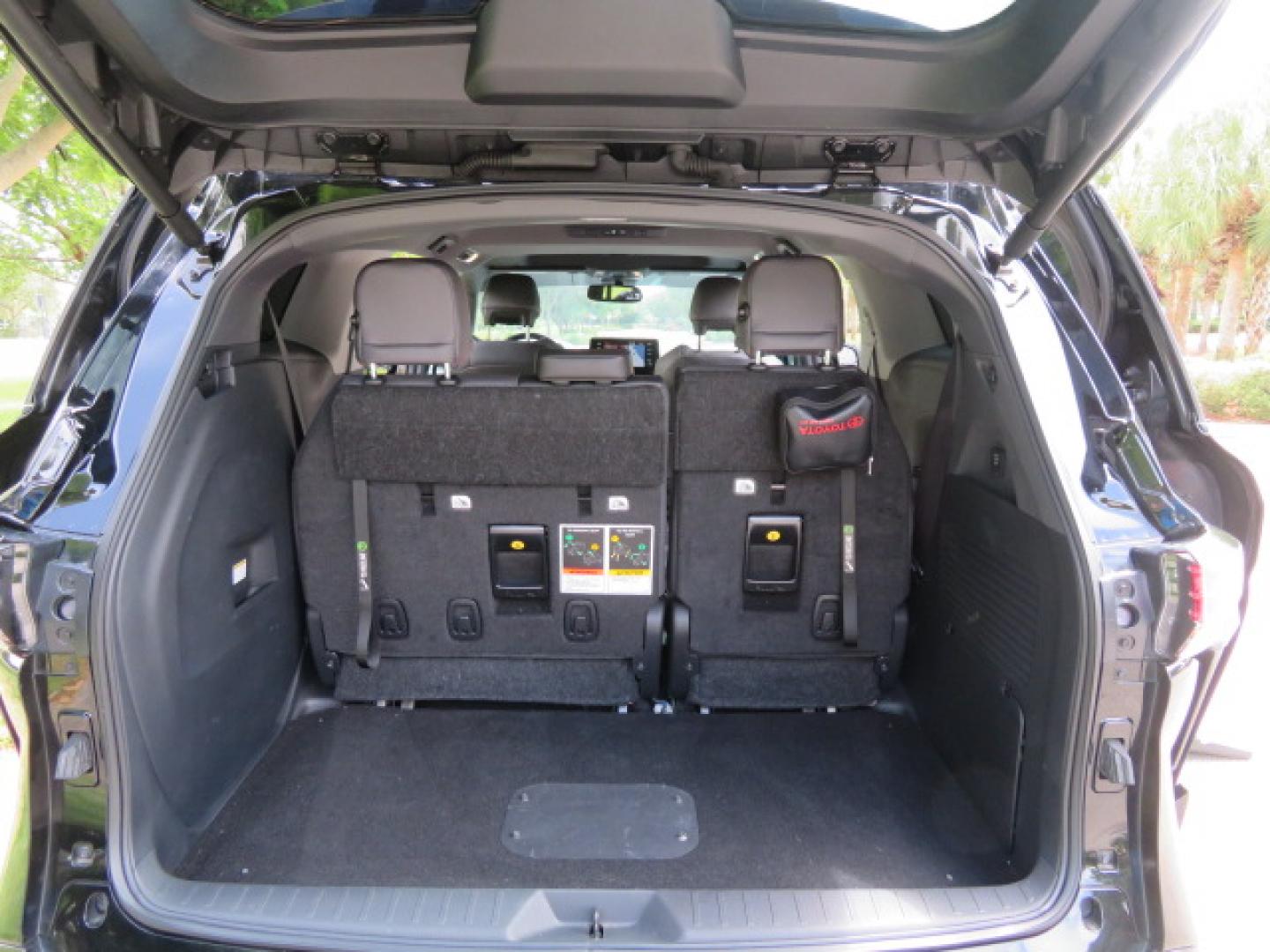 2024 Black /Black Toyota Sienna XSE 7-Passenger (5TDDRKEC4RS) with an 2.5L L4 DOHC 16V HYBRID engine, CVT transmission, located at 4301 Oak Circle #19, Boca Raton, FL, 33431, (954) 561-2499, 26.388472, -80.084045 - You are looking at a stunning 2024 Toyota Sienna XSE Sport Handicap Wheelchair Conversion Van Braunability XT with 14K Miles with Transfer and Hand Controls. Beautiful Black on Black Color Combo with Side Entry Braun Conversion. Clean Carfax, Clean Autocheck, and Clean Title. No issues and No Storie - Photo#81