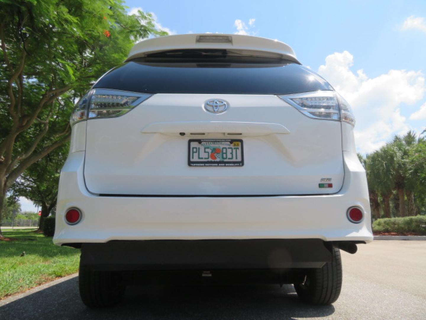 2017 White /Black Toyota Sienna SE 8-Passenger (5TDXZ3DC3HS) with an 3.5L V6 EFI DOHC 24V engine, 8A transmission, located at 4301 Oak Circle #19, Boca Raton, FL, 33431, (954) 561-2499, 26.388472, -80.084045 - You are looking at Gorgeous Low Mileage 2017 Toyota Sienna SE Sport Handicap Van Wheelchair Van VMI Conversion Van with 42K Original Miles, Power Side Entry Ramp with Kneeling Van Function, Q Straint Tie Down System. Quick Release Front Seats, Floor with L Tracks, Black Leather Interior, Premium Sou - Photo#23