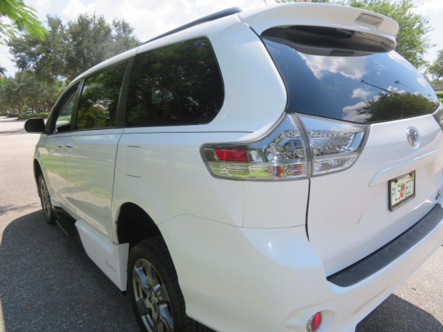 2017 White /Black Toyota Sienna SE 8-Passenger (5TDXZ3DC3HS) with an 3.5L V6 EFI DOHC 24V engine, 8A transmission, located at 4301 Oak Circle #19, Boca Raton, FL, 33431, (954) 561-2499, 26.388472, -80.084045 - You are looking at Gorgeous Low Mileage 2017 Toyota Sienna SE Sport Handicap Van Wheelchair Van VMI Conversion Van with 42K Original Miles, Power Side Entry Ramp with Kneeling Van Function, Q Straint Tie Down System. Quick Release Front Seats, Floor with L Tracks, Black Leather Interior, Premium Sou - Photo#28