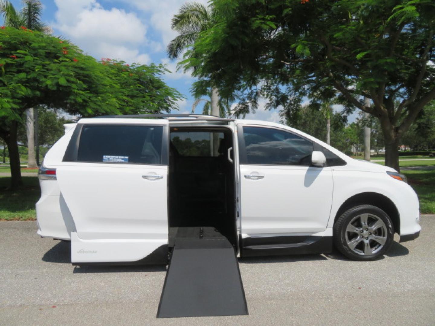 2017 White /Black Toyota Sienna SE 8-Passenger (5TDXZ3DC3HS) with an 3.5L V6 EFI DOHC 24V engine, 8A transmission, located at 4301 Oak Circle #19, Boca Raton, FL, 33431, (954) 561-2499, 26.388472, -80.084045 - You are looking at Gorgeous Low Mileage 2017 Toyota Sienna SE Sport Handicap Van Wheelchair Van VMI Conversion Van with 42K Original Miles, Power Side Entry Ramp with Kneeling Van Function, Q Straint Tie Down System. Quick Release Front Seats, Floor with L Tracks, Black Leather Interior, Premium Sou - Photo#39