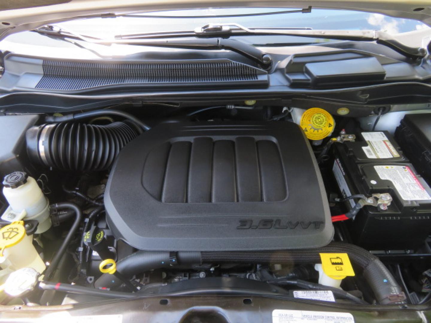2019 Silver /Black Dodge Grand Caravan GT (2C4RDGEGXKR) with an 3.6L V6 DOHC 24V engine, 6A transmission, located at 4301 Oak Circle #19, Boca Raton, FL, 33431, (954) 561-2499, 26.388472, -80.084045 - Photo#73