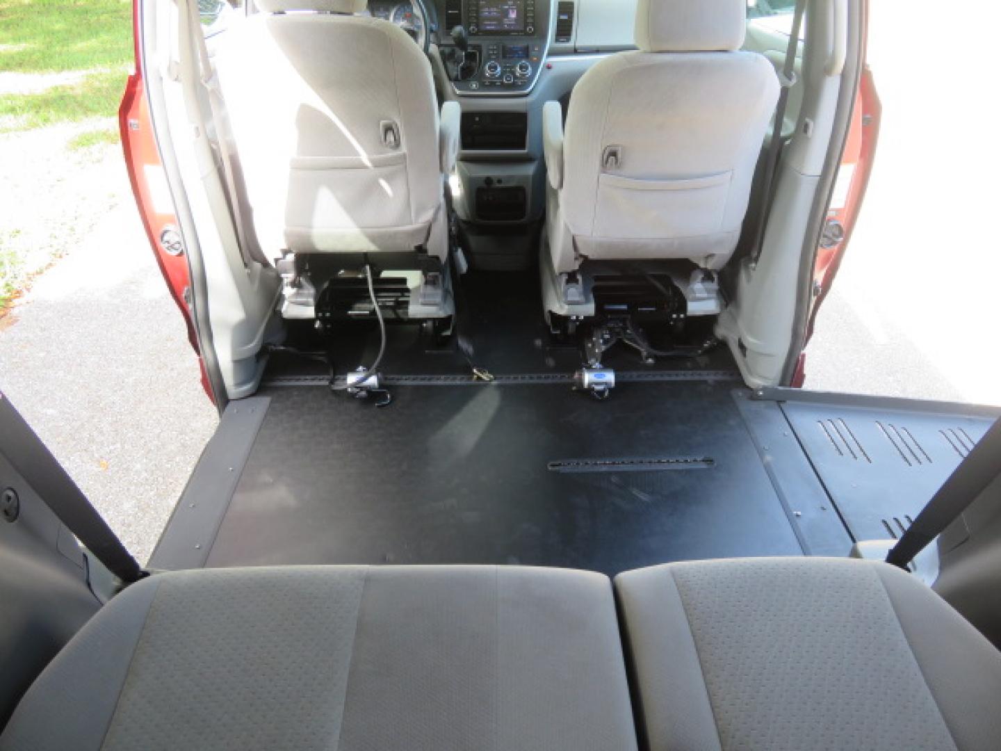 2020 Red /Gray Toyota Sienna LE 8-Passenger (5TDKZ3DC9LS) with an 3.5L V6 EFI DOHC 24V engine, 8A transmission, located at 4301 Oak Circle #19, Boca Raton, FL, 33431, (954) 561-2499, 26.388472, -80.084045 - Photo#65