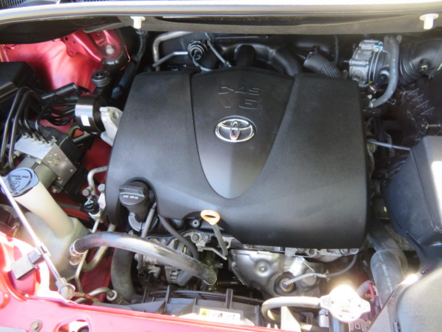 2020 Red /Gray Toyota Sienna LE 8-Passenger (5TDKZ3DC9LS) with an 3.5L V6 EFI DOHC 24V engine, 8A transmission, located at 4301 Oak Circle #19, Boca Raton, FL, 33431, (954) 561-2499, 26.388472, -80.084045 - Photo#68