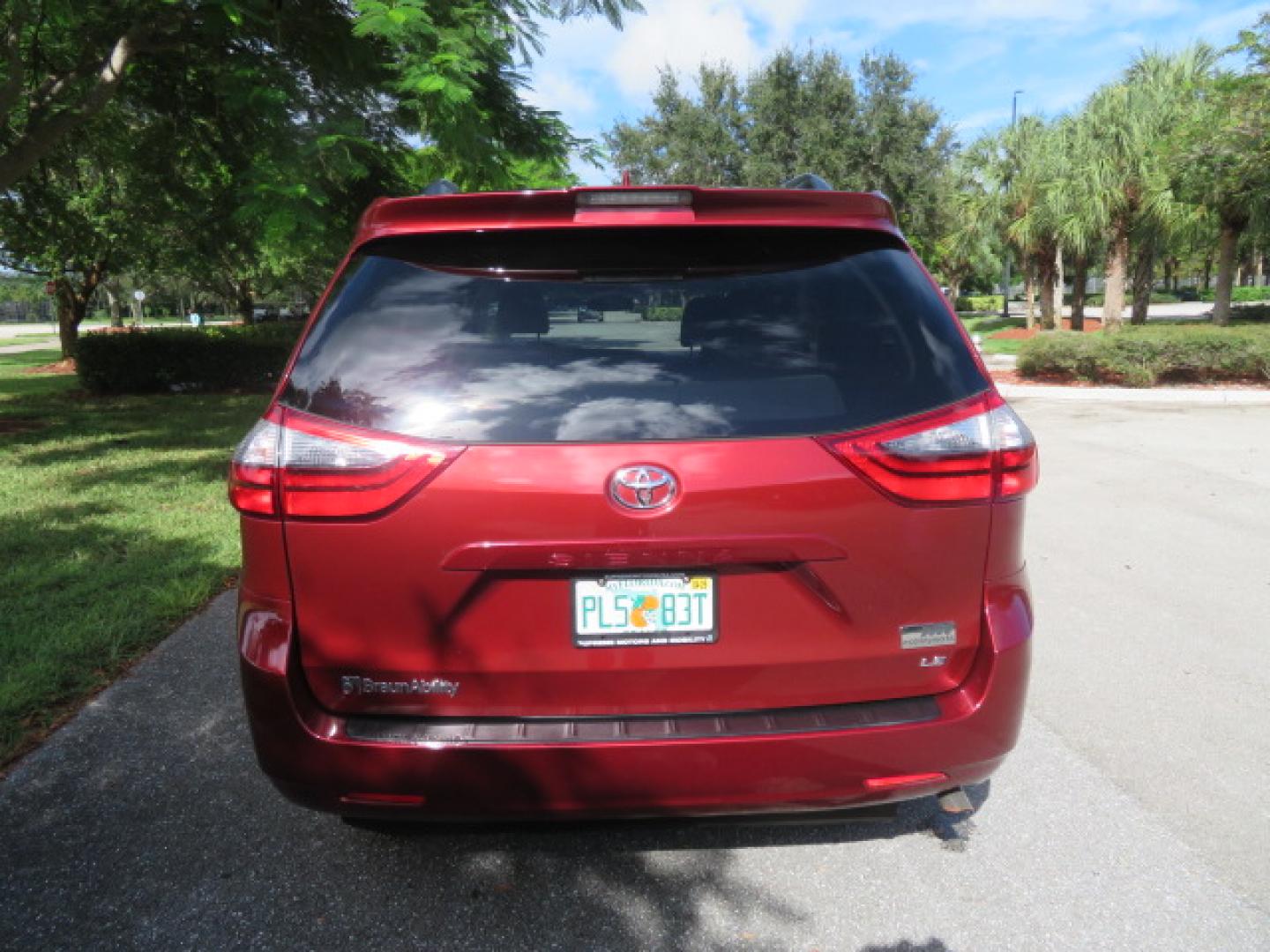 2020 Red /Gray Toyota Sienna LE 8-Passenger (5TDKZ3DC9LS) with an 3.5L V6 EFI DOHC 24V engine, 8A transmission, located at 4301 Oak Circle #19, Boca Raton, FL, 33431, (954) 561-2499, 26.388472, -80.084045 - Photo#23