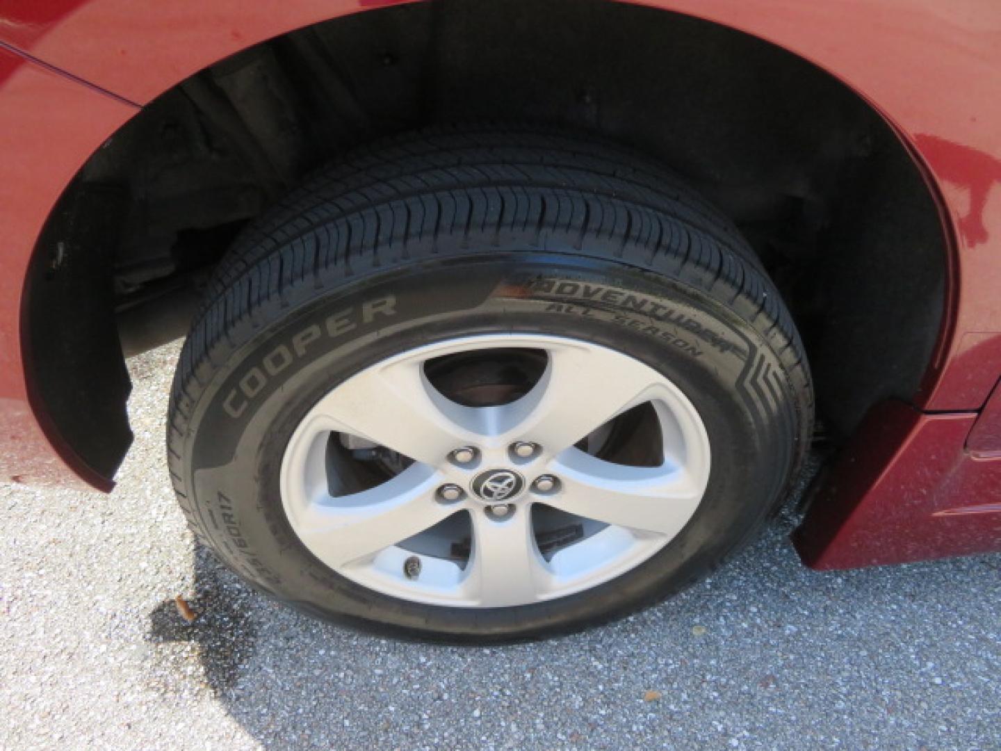 2020 Red /Gray Toyota Sienna LE 8-Passenger (5TDKZ3DC9LS) with an 3.5L V6 EFI DOHC 24V engine, 8A transmission, located at 4301 Oak Circle #19, Boca Raton, FL, 33431, (954) 561-2499, 26.388472, -80.084045 - Photo#29