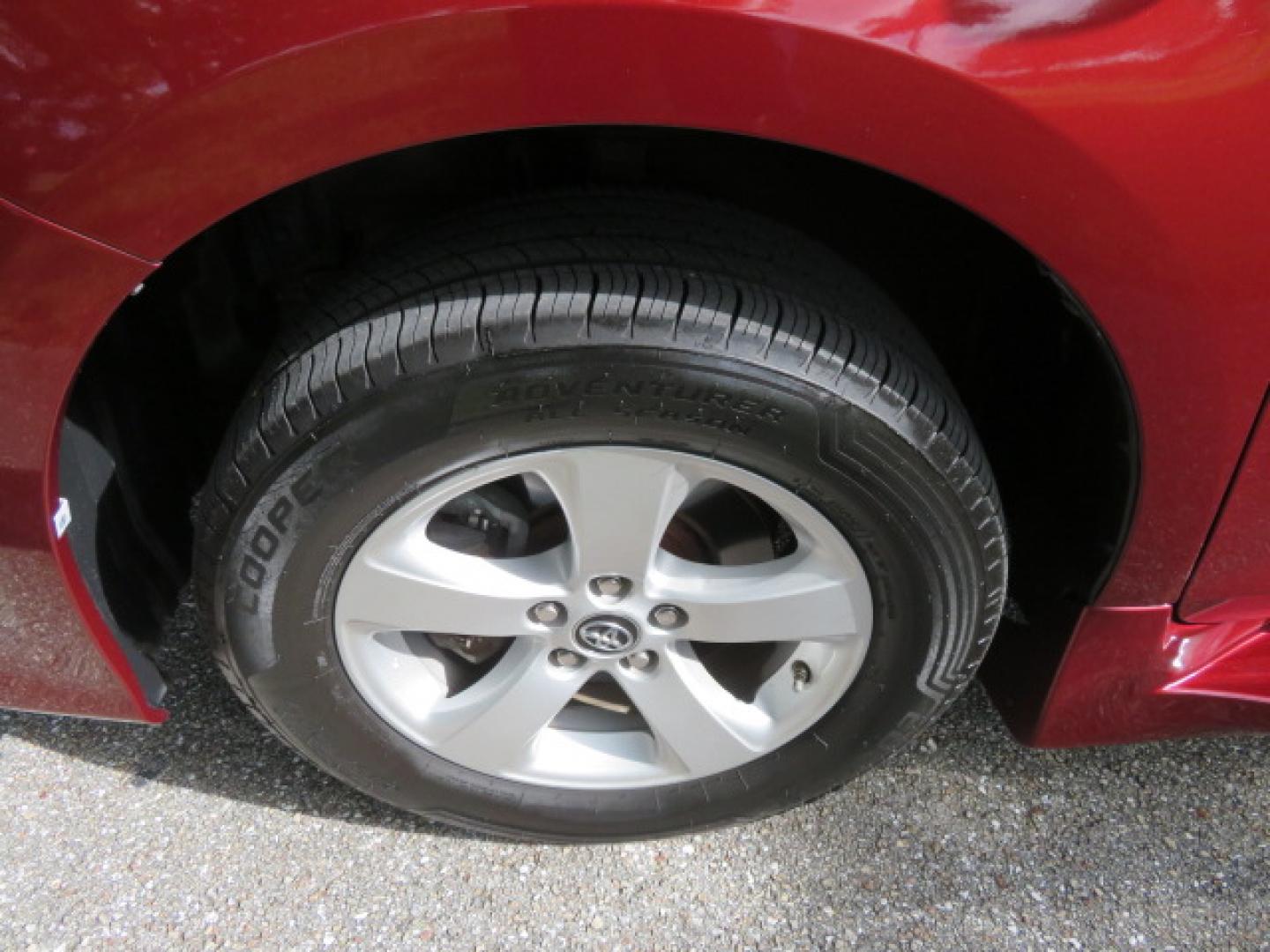 2020 Red /Gray Toyota Sienna LE 8-Passenger (5TDKZ3DC9LS) with an 3.5L V6 EFI DOHC 24V engine, 8A transmission, located at 4301 Oak Circle #19, Boca Raton, FL, 33431, (954) 561-2499, 26.388472, -80.084045 - Photo#31