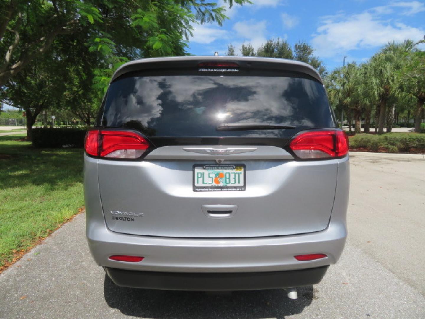 2021 Chrysler Voyager LXI (2C4RC1DG8MR) with an 3.6L V6 DOHC 24V engine, 9A transmission, located at 4301 Oak Circle #19, Boca Raton, FL, 33431, (954) 561-2499, 26.388472, -80.084045 - Photo#16