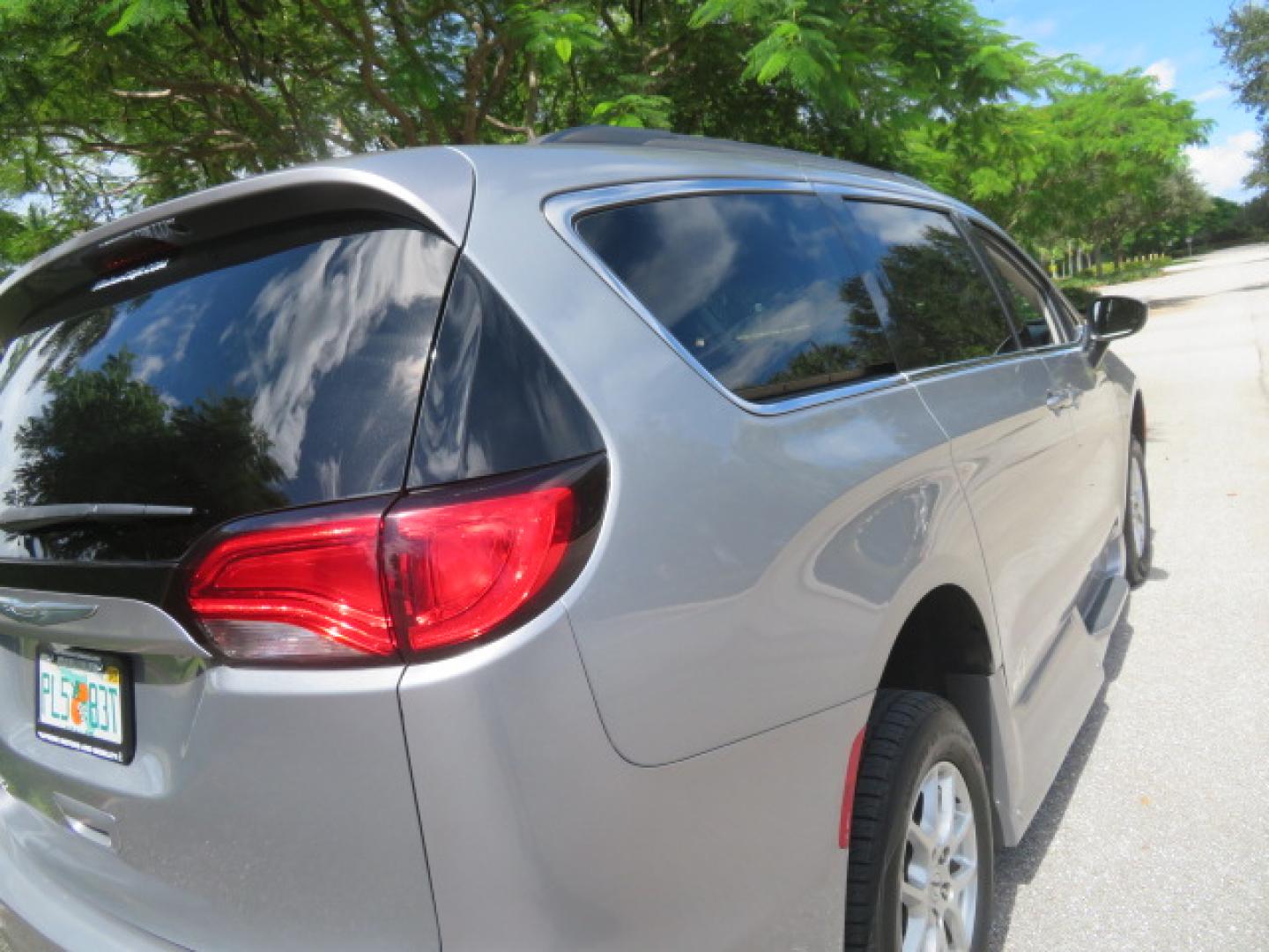 2021 Chrysler Voyager LXI (2C4RC1DG8MR) with an 3.6L V6 DOHC 24V engine, 9A transmission, located at 4301 Oak Circle #19, Boca Raton, FL, 33431, (954) 561-2499, 26.388472, -80.084045 - Photo#28