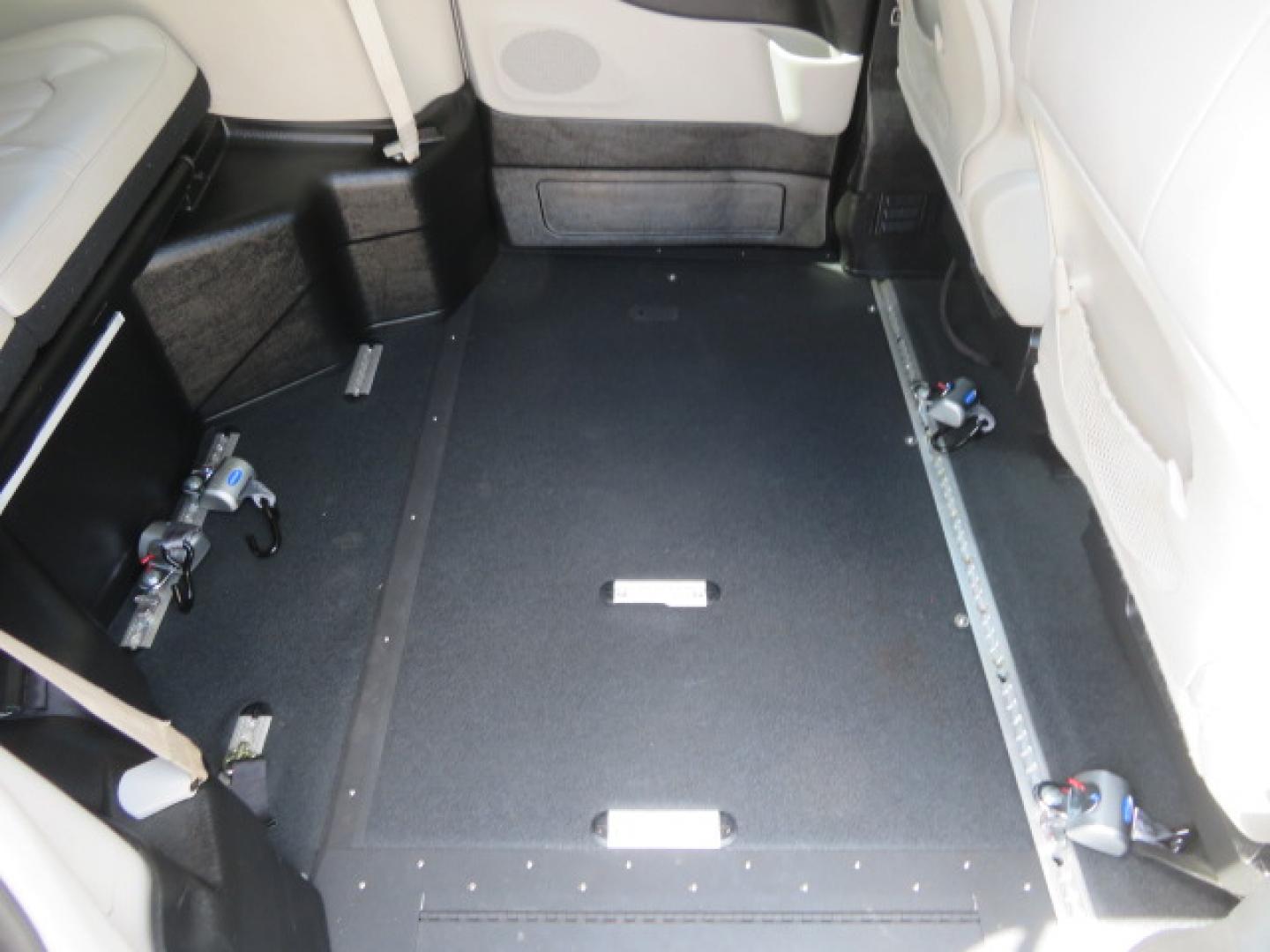 2021 Chrysler Voyager LXI (2C4RC1DG8MR) with an 3.6L V6 DOHC 24V engine, 9A transmission, located at 4301 Oak Circle #19, Boca Raton, FL, 33431, (954) 561-2499, 26.388472, -80.084045 - Photo#45