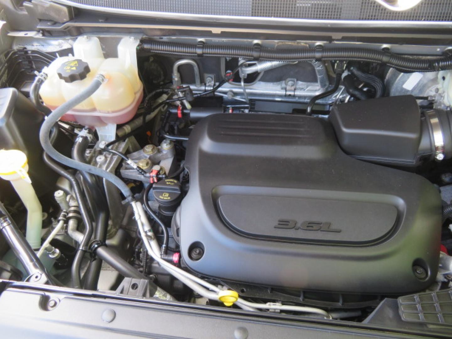 2021 Chrysler Voyager LXI (2C4RC1DG8MR) with an 3.6L V6 DOHC 24V engine, 9A transmission, located at 4301 Oak Circle #19, Boca Raton, FL, 33431, (954) 561-2499, 26.388472, -80.084045 - Photo#65