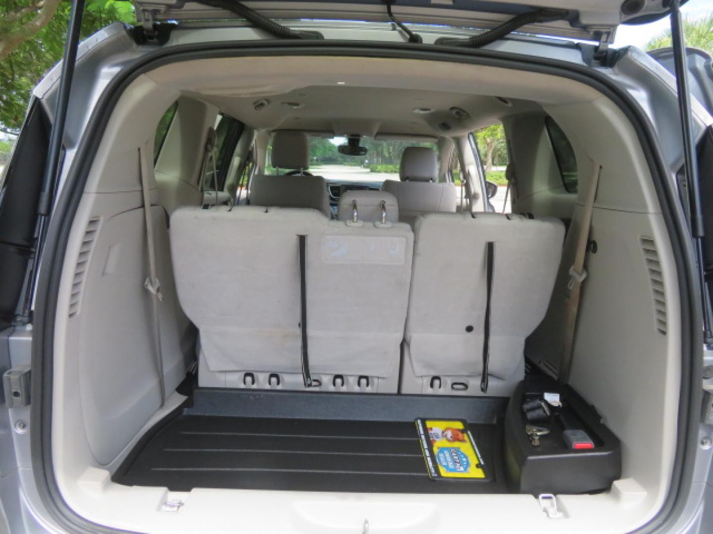 2021 Chrysler Voyager LXI (2C4RC1DG8MR) with an 3.6L V6 DOHC 24V engine, 9A transmission, located at 4301 Oak Circle #19, Boca Raton, FL, 33431, (954) 561-2499, 26.388472, -80.084045 - Photo#68