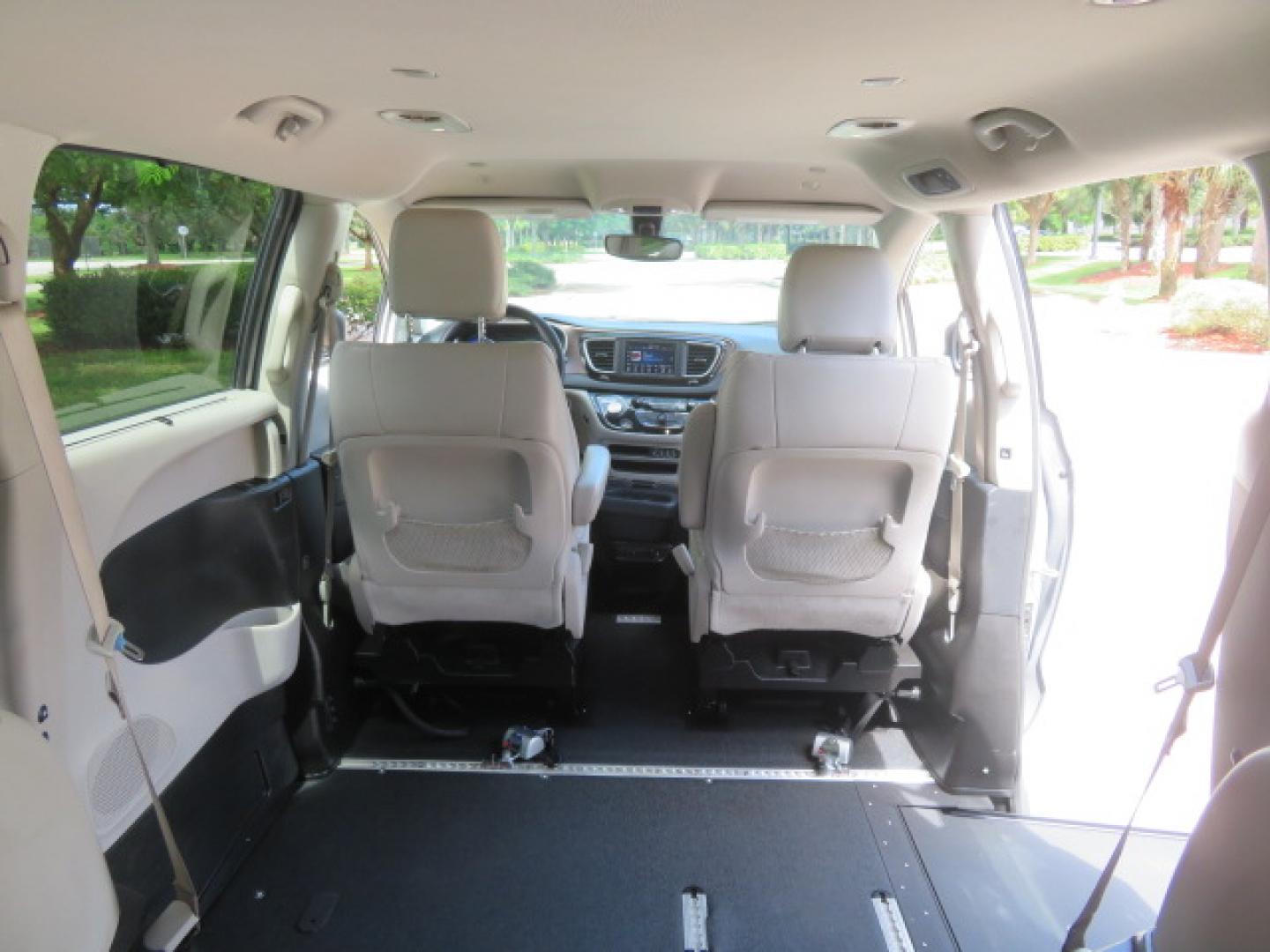 2021 Chrysler Voyager LXI (2C4RC1DG8MR) with an 3.6L V6 DOHC 24V engine, 9A transmission, located at 4301 Oak Circle #19, Boca Raton, FL, 33431, (954) 561-2499, 26.388472, -80.084045 - Photo#71