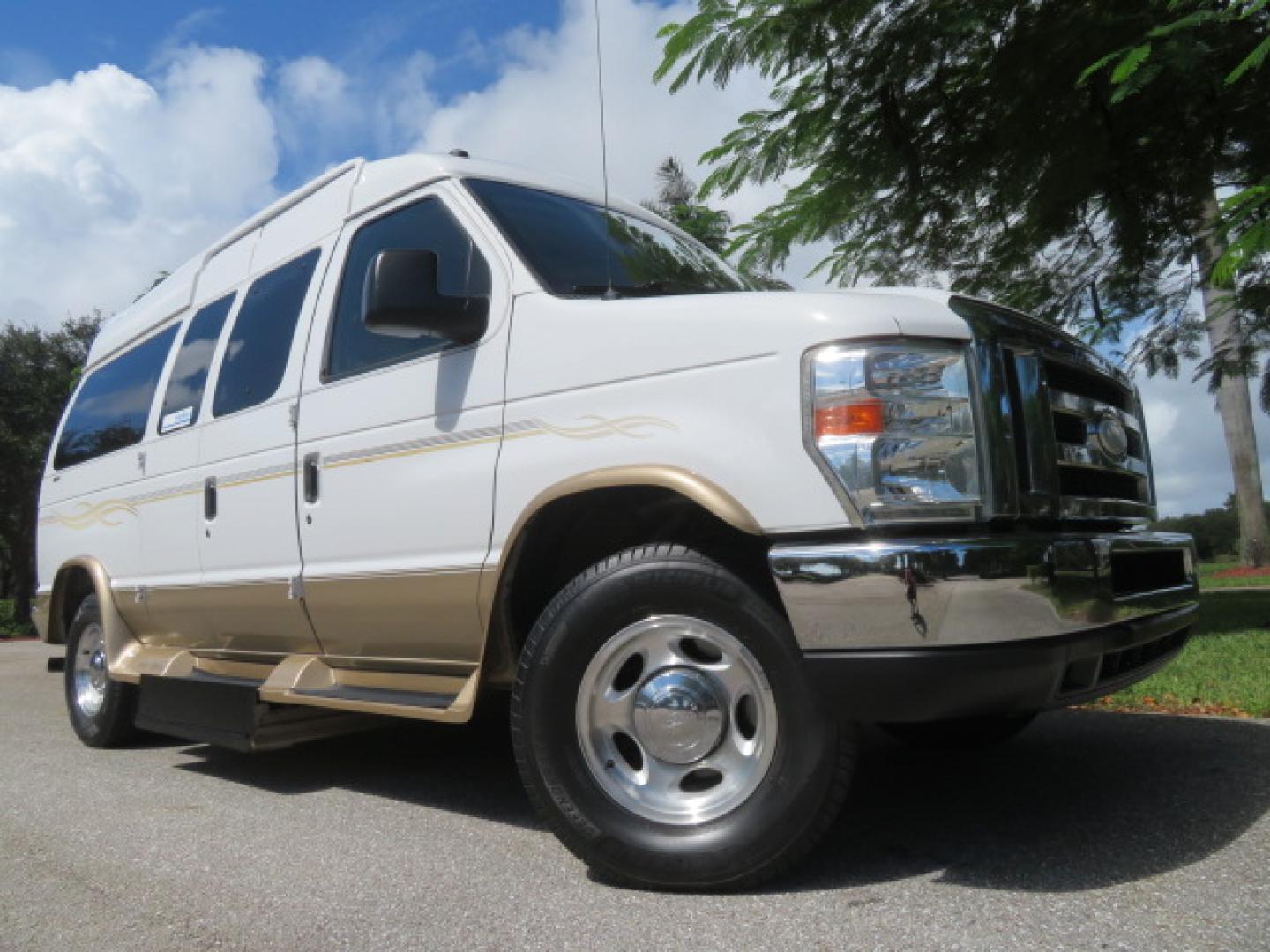 2014 White /Tan Ford E-Series Van E-150 (1FTNE1EL8ED) with an 5.4L V8 SOHC 16V FFV engine, 4-Speed Automatic transmission, located at 4301 Oak Circle #19, Boca Raton, FL, 33431, (954) 561-2499, 26.388472, -80.084045 - 2014 Ford E-Series Van E-150 Handicap Wheelchair Conversion Van 38K Original Miles Gorgeous Power Doors Transfer Seat Braun UVL - Photo#3