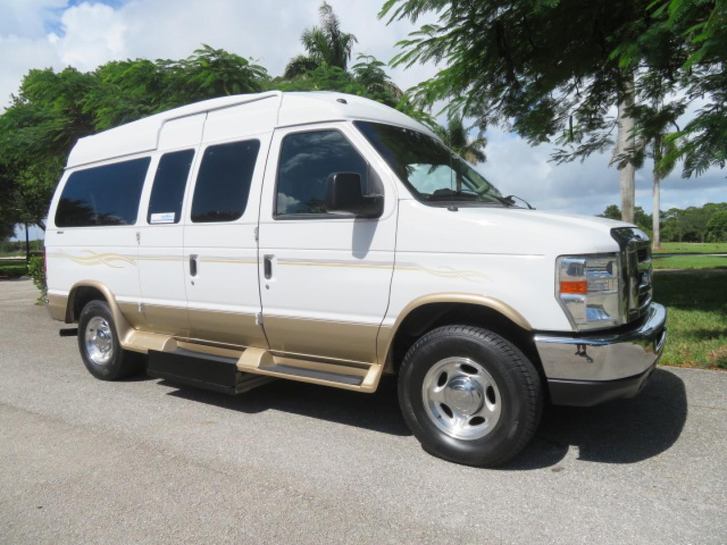 2014 White /Tan Ford E-Series Van E-150 (1FTNE1EL8ED) with an 5.4L V8 SOHC 16V FFV engine, 4-Speed Automatic transmission, located at 4301 Oak Circle #19, Boca Raton, FL, 33431, (954) 561-2499, 26.388472, -80.084045 - 2014 Ford E-Series Van E-150 Handicap Wheelchair Conversion Van 38K Original Miles Gorgeous Power Doors Transfer Seat Braun UVL - Photo#7