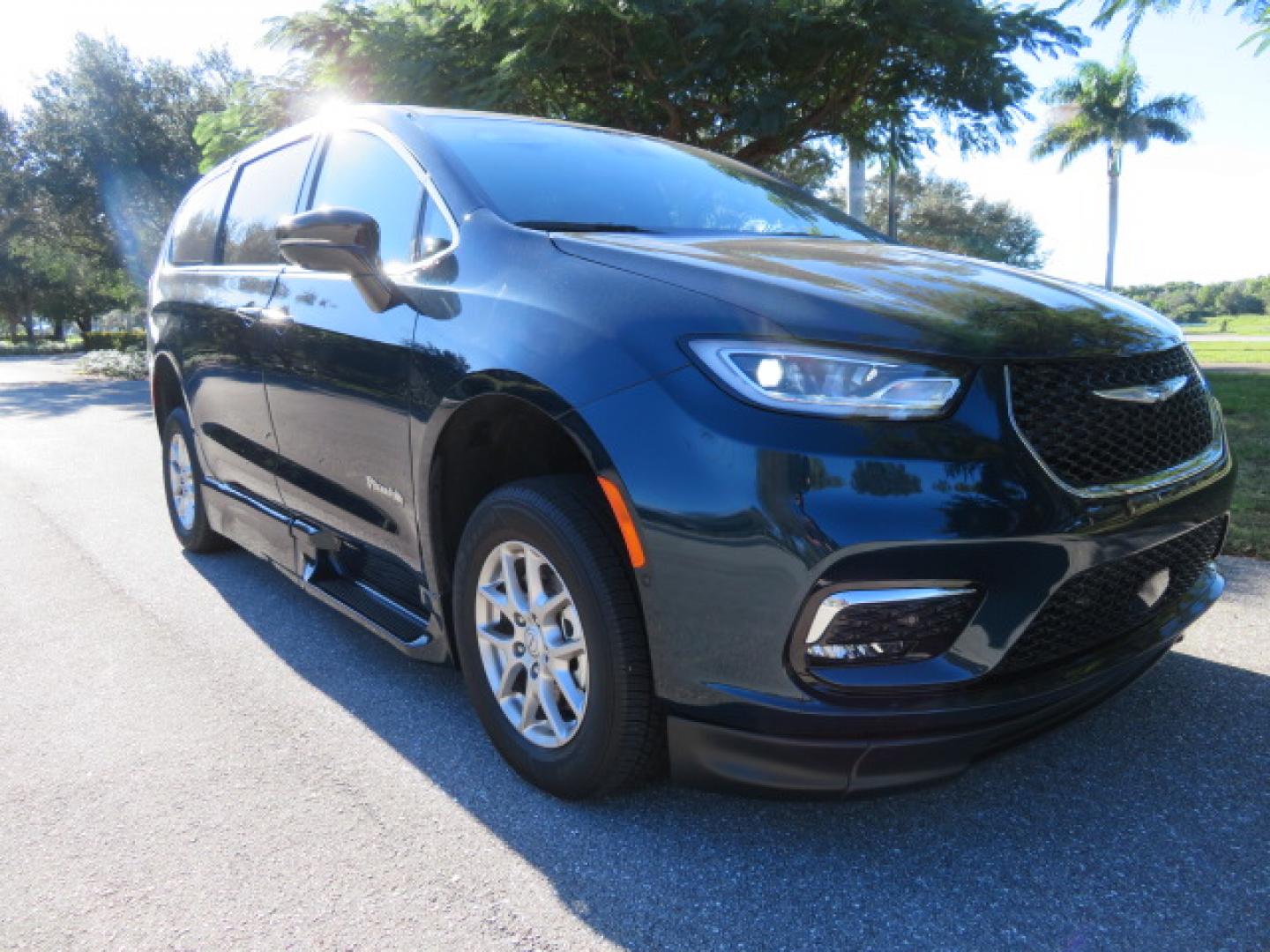 2025 Dark Blue /Black Chrysler Pacifica Select (2C4RC1BG1SR) with an 3.6L V6 DOHC 24V engine, 9A transmission, located at 4301 Oak Circle #19, Boca Raton, FL, 33431, (954) 561-2499, 26.388472, -80.084045 - 2025 CHRYSLER PACIFICA SELECT BRAUNABILITY XT HANDICAP WHEELCHAIR CONVERSION Brand New Van with a 6 Way Driver's Transfer Seat Installed. Fully Loaded. Priced way below MSRP! This is a steal! Please Call or Text us at 954-561-2499. ? Brand New BraunAbility Pacifica XT Priced to Move! ? Stop sett - Photo#35