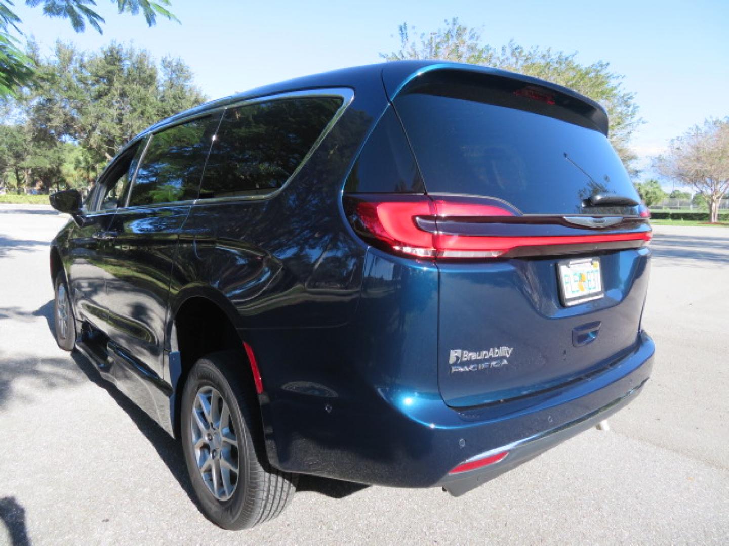 2025 Dark Blue /Black Chrysler Pacifica Select (2C4RC1BG1SR) with an 3.6L V6 DOHC 24V engine, 9A transmission, located at 4301 Oak Circle #19, Boca Raton, FL, 33431, (954) 561-2499, 26.388472, -80.084045 - 2025 CHRYSLER PACIFICA SELECT BRAUNABILITY XT HANDICAP WHEELCHAIR CONVERSION Brand New Van with a 6 Way Driver's Transfer Seat Installed. Fully Loaded. Priced way below MSRP! This is a steal! Please Call or Text us at 954-561-2499. ? Brand New BraunAbility Pacifica XT Priced to Move! ? Stop sett - Photo#40