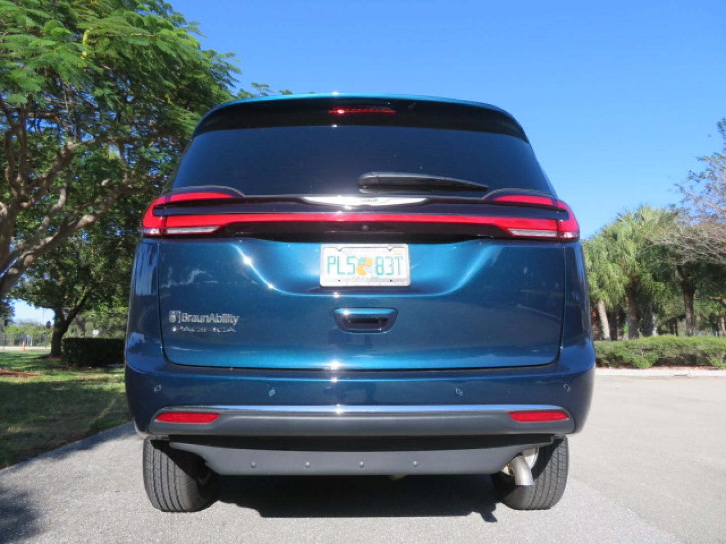2025 Dark Blue /Black Chrysler Pacifica Select (2C4RC1BG1SR) with an 3.6L V6 DOHC 24V engine, 9A transmission, located at 4301 Oak Circle #19, Boca Raton, FL, 33431, (954) 561-2499, 26.388472, -80.084045 - 2025 CHRYSLER PACIFICA SELECT BRAUNABILITY XT HANDICAP WHEELCHAIR CONVERSION Brand New Van with a 6 Way Driver's Transfer Seat Installed. Fully Loaded. Priced way below MSRP! This is a steal! Please Call or Text us at 954-561-2499. ? Brand New BraunAbility Pacifica XT Priced to Move! ? Stop sett - Photo#41