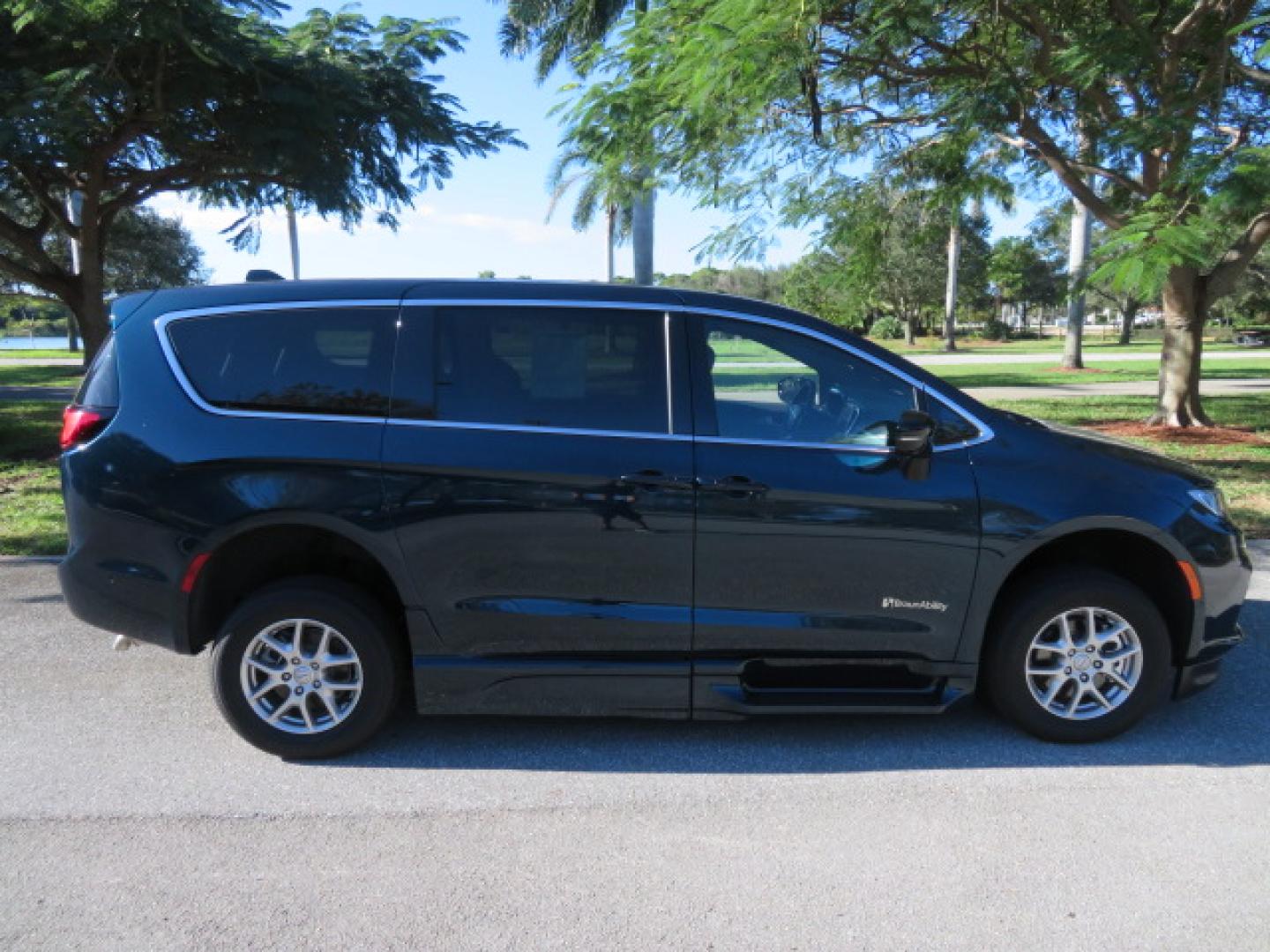 2025 Dark Blue /Black Chrysler Pacifica Select (2C4RC1BG1SR) with an 3.6L V6 DOHC 24V engine, 9A transmission, located at 4301 Oak Circle #19, Boca Raton, FL, 33431, (954) 561-2499, 26.388472, -80.084045 - 2025 CHRYSLER PACIFICA SELECT BRAUNABILITY XT HANDICAP WHEELCHAIR CONVERSION Brand New Van with a 6 Way Driver's Transfer Seat Installed. Fully Loaded. Priced way below MSRP! This is a steal! Please Call or Text us at 954-561-2499. ? Brand New BraunAbility Pacifica XT Priced to Move! ? Stop sett - Photo#43