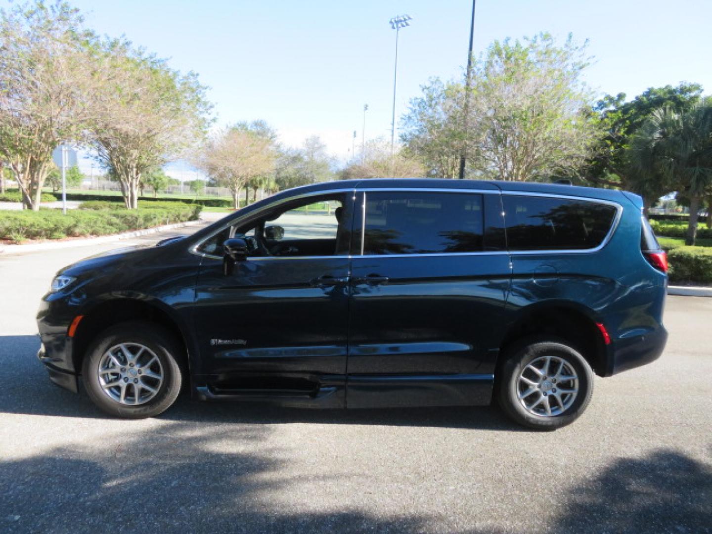 2025 Dark Blue /Black Chrysler Pacifica Select (2C4RC1BG1SR) with an 3.6L V6 DOHC 24V engine, 9A transmission, located at 4301 Oak Circle #19, Boca Raton, FL, 33431, (954) 561-2499, 26.388472, -80.084045 - 2025 CHRYSLER PACIFICA SELECT BRAUNABILITY XT HANDICAP WHEELCHAIR CONVERSION Brand New Van with a 6 Way Driver's Transfer Seat Installed. Fully Loaded. Priced way below MSRP! This is a steal! Please Call or Text us at 954-561-2499. ? Brand New BraunAbility Pacifica XT Priced to Move! ? Stop sett - Photo#48