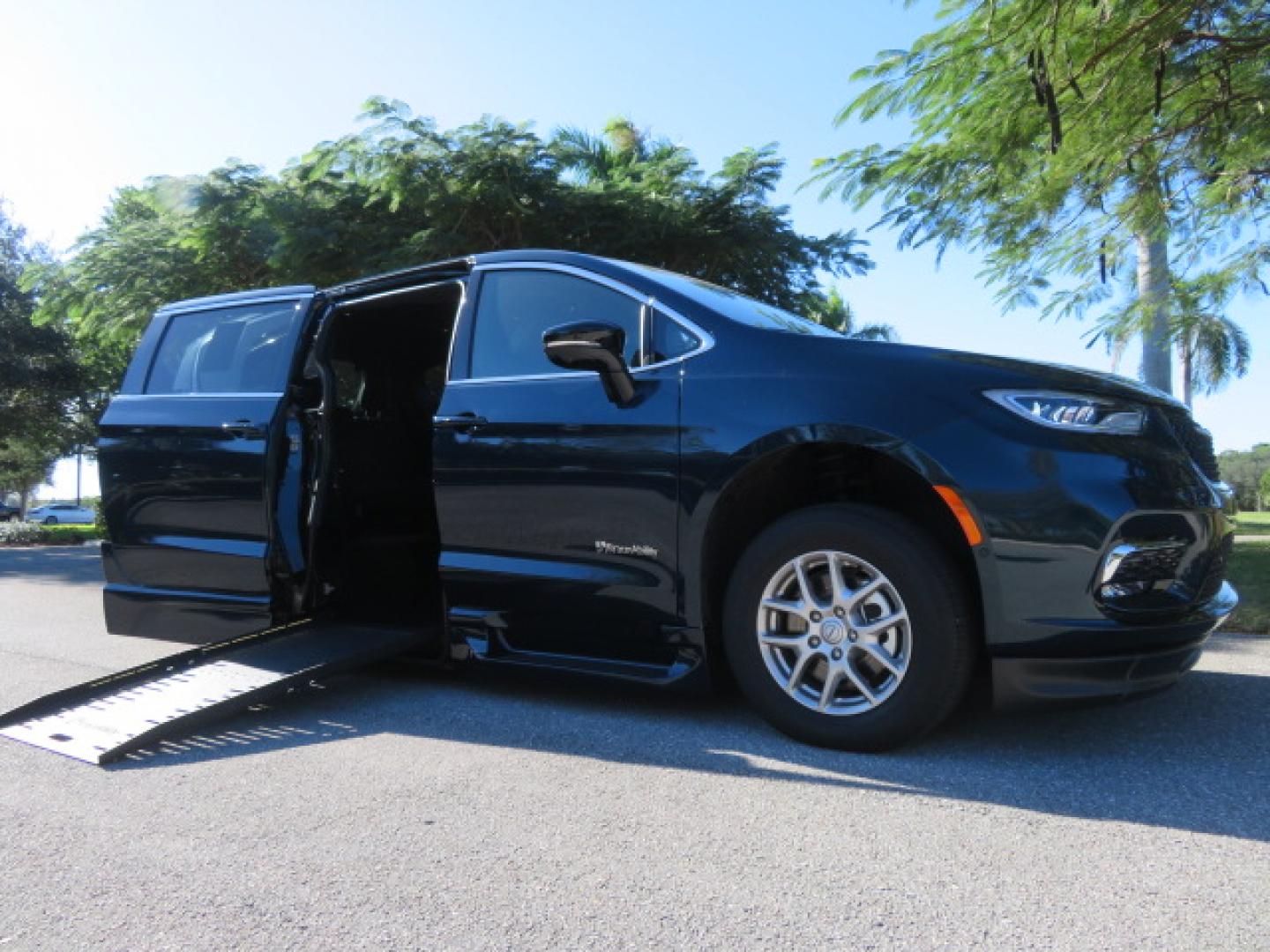 2025 Dark Blue /Black Chrysler Pacifica Select (2C4RC1BG1SR) with an 3.6L V6 DOHC 24V engine, 9A transmission, located at 4301 Oak Circle #19, Boca Raton, FL, 33431, (954) 561-2499, 26.388472, -80.084045 - 2025 CHRYSLER PACIFICA SELECT BRAUNABILITY XT HANDICAP WHEELCHAIR CONVERSION Brand New Van with a 6 Way Driver's Transfer Seat Installed. Fully Loaded. Priced way below MSRP! This is a steal! Please Call or Text us at 954-561-2499. ? Brand New BraunAbility Pacifica XT Priced to Move! ? Stop sett - Photo#0
