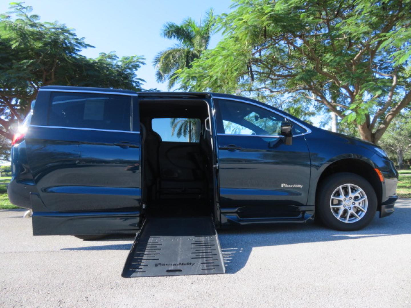 2025 Dark Blue /Black Chrysler Pacifica Select (2C4RC1BG1SR) with an 3.6L V6 DOHC 24V engine, 9A transmission, located at 4301 Oak Circle #19, Boca Raton, FL, 33431, (954) 561-2499, 26.388472, -80.084045 - 2025 CHRYSLER PACIFICA SELECT BRAUNABILITY XT HANDICAP WHEELCHAIR CONVERSION Brand New Van with a 6 Way Driver's Transfer Seat Installed. Fully Loaded. Priced way below MSRP! This is a steal! Please Call or Text us at 954-561-2499. ? Brand New BraunAbility Pacifica XT Priced to Move! ? Stop sett - Photo#1