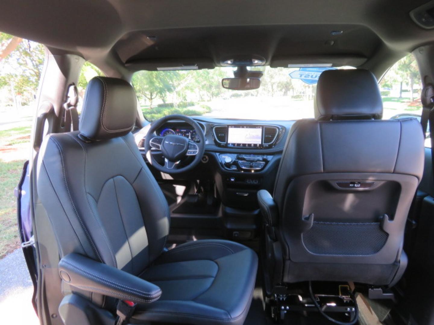 2025 Dark Blue /Black Chrysler Pacifica Select (2C4RC1BG1SR) with an 3.6L V6 DOHC 24V engine, 9A transmission, located at 4301 Oak Circle #19, Boca Raton, FL, 33431, (954) 561-2499, 26.388472, -80.084045 - 2025 CHRYSLER PACIFICA SELECT BRAUNABILITY XT HANDICAP WHEELCHAIR CONVERSION Brand New Van with a 6 Way Driver's Transfer Seat Installed. Fully Loaded. Priced way below MSRP! This is a steal! Please Call or Text us at 954-561-2499. ? Brand New BraunAbility Pacifica XT Priced to Move! ? Stop sett - Photo#68