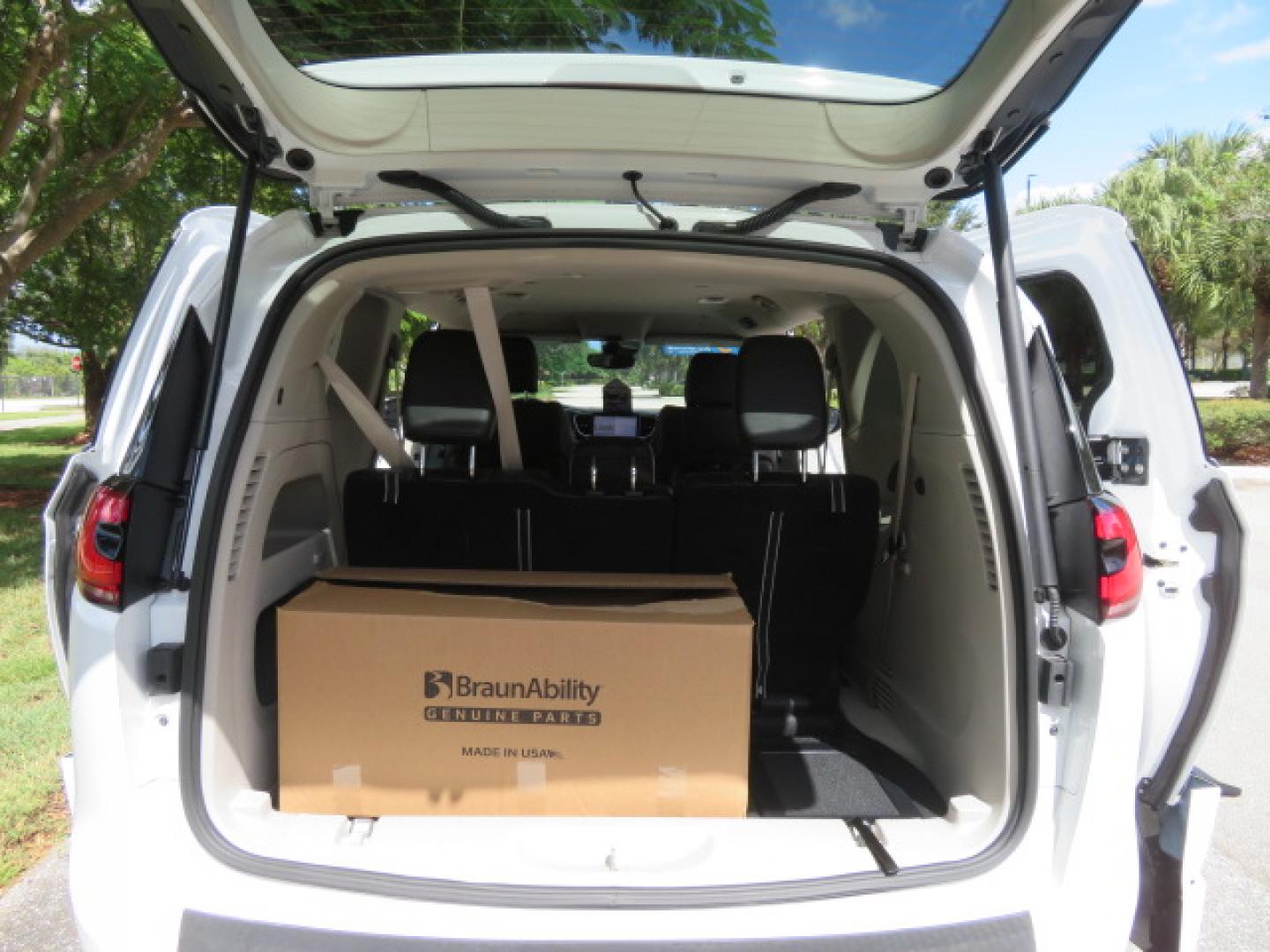 2024 White /Black Chrysler Pacifica Touring L (2C4RC1BG3RR) with an 3.6L V6 DOHC 24V engine, 9A transmission, located at 4301 Oak Circle #19, Boca Raton, FL, 33431, (954) 561-2499, 26.388472, -80.084045 - Certified Pre-Owned BraunAbility Chrysler Pacifica - Backed by a 7-Year/100K Mile Warranty! Experience the road with unmatched independence in this beautifully maintained, white Chrysler Pacifica minivan, professionally converted by BraunAbility. This vehicle isn't just pre-owned—it's Certified - Photo#58