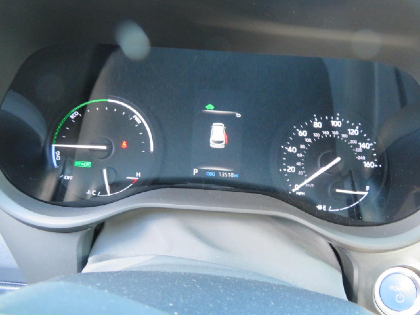 2023 White /Black Toyota Sienna XSE 7-Passenger (5TDXRKEC9PS) with an 2.5L L4 DOHC 16V HYBRID engine, CVT transmission, located at 4301 Oak Circle #19, Boca Raton, FL, 33431, (954) 561-2499, 26.388472, -80.084045 - Photo#56